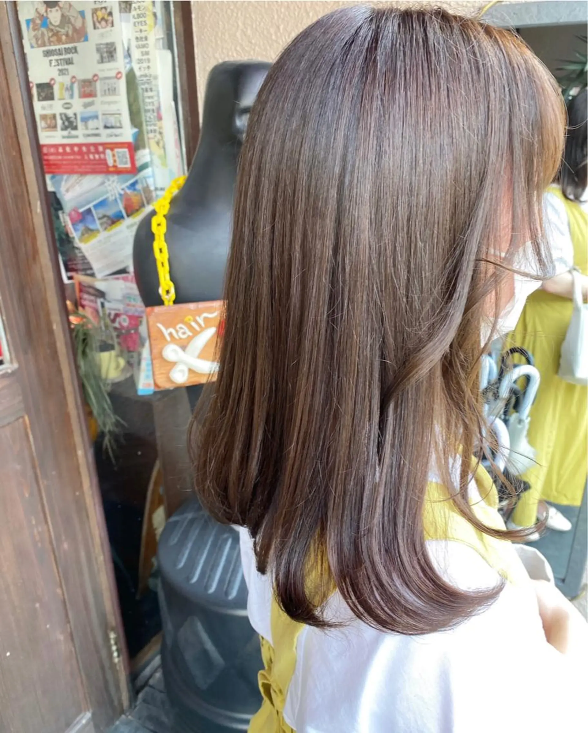 セミロング カラー ベージュカラー オリーブベージュ ヘアカラー トリートメント 玉木 育実のヘアスタイル