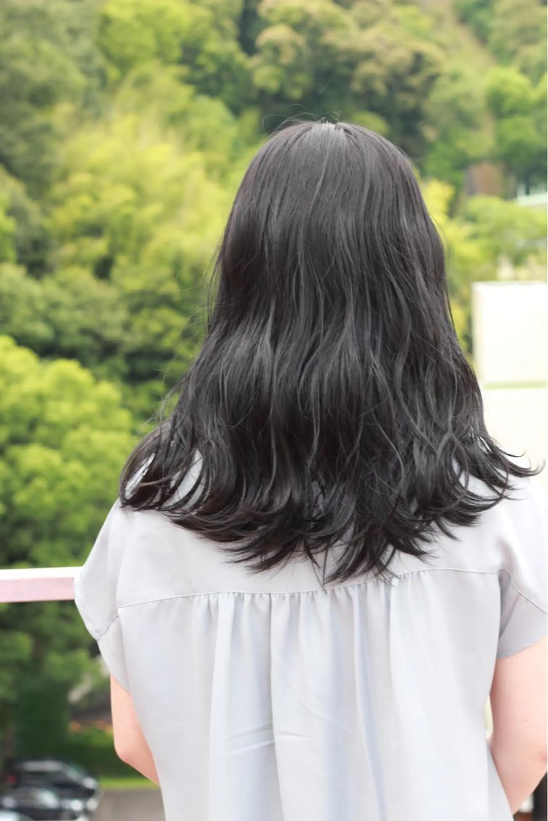 ミディアム カラー ブルーカラー シルバー ヘアカラー Viage （ビアージュ）のヘアスタイル