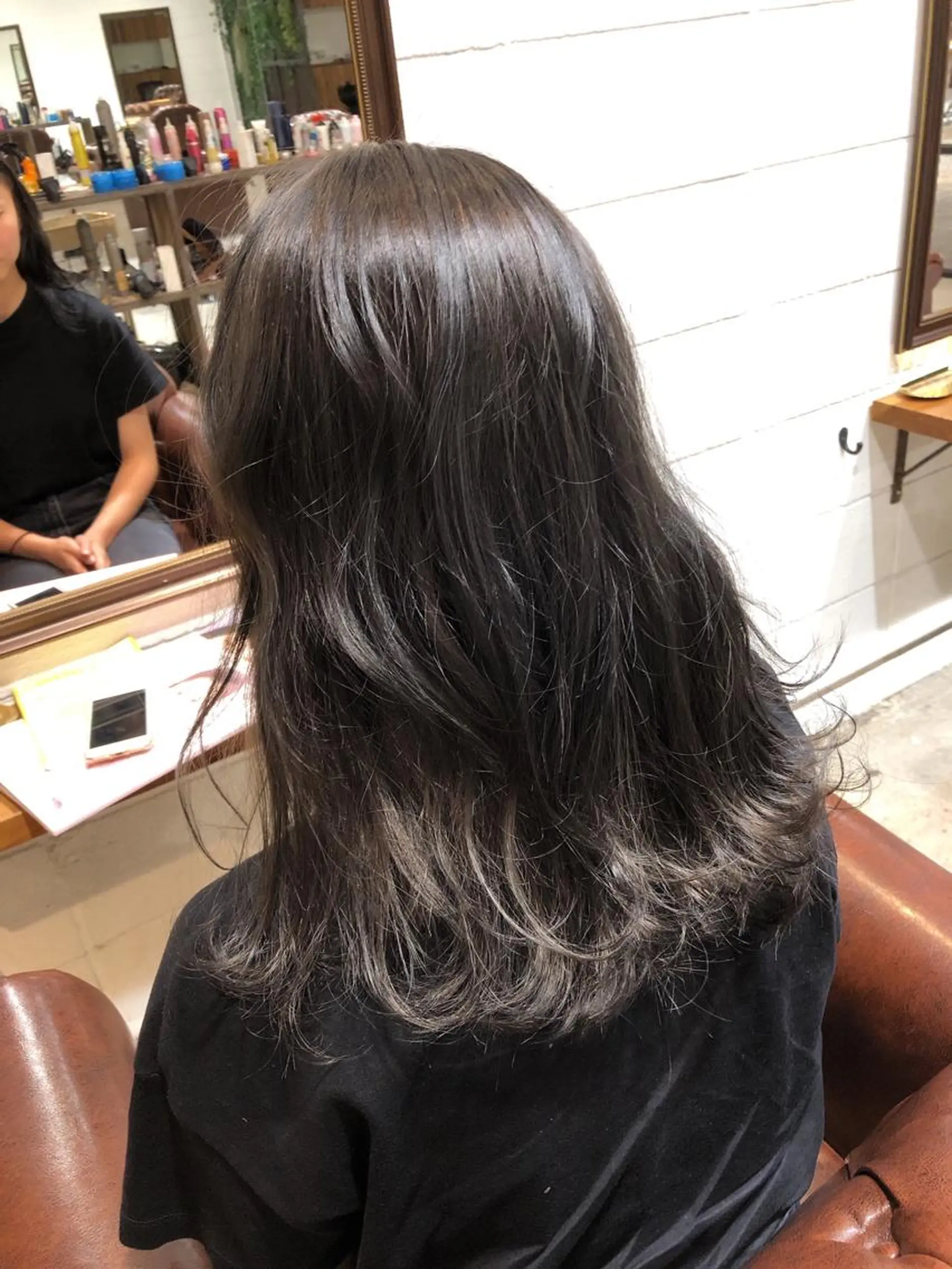 セミロング カラー グレージュ ヘアカラー トリートメント ⭐️ハイクオリティ カラー杉本雄志⭐️のヘアスタイル