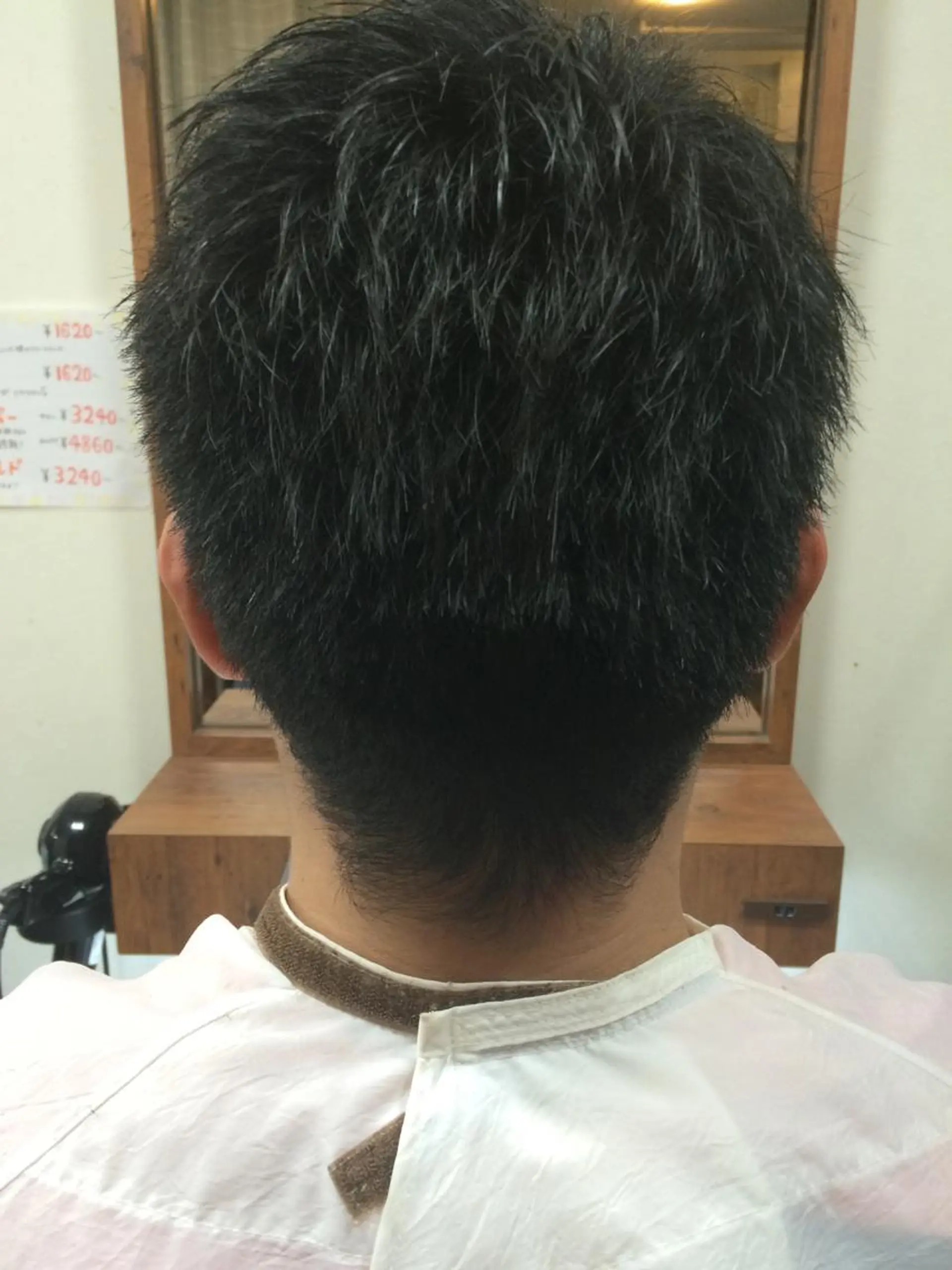 メンズ ビジネス 刈り上げ 大野 まゆのヘアスタイル