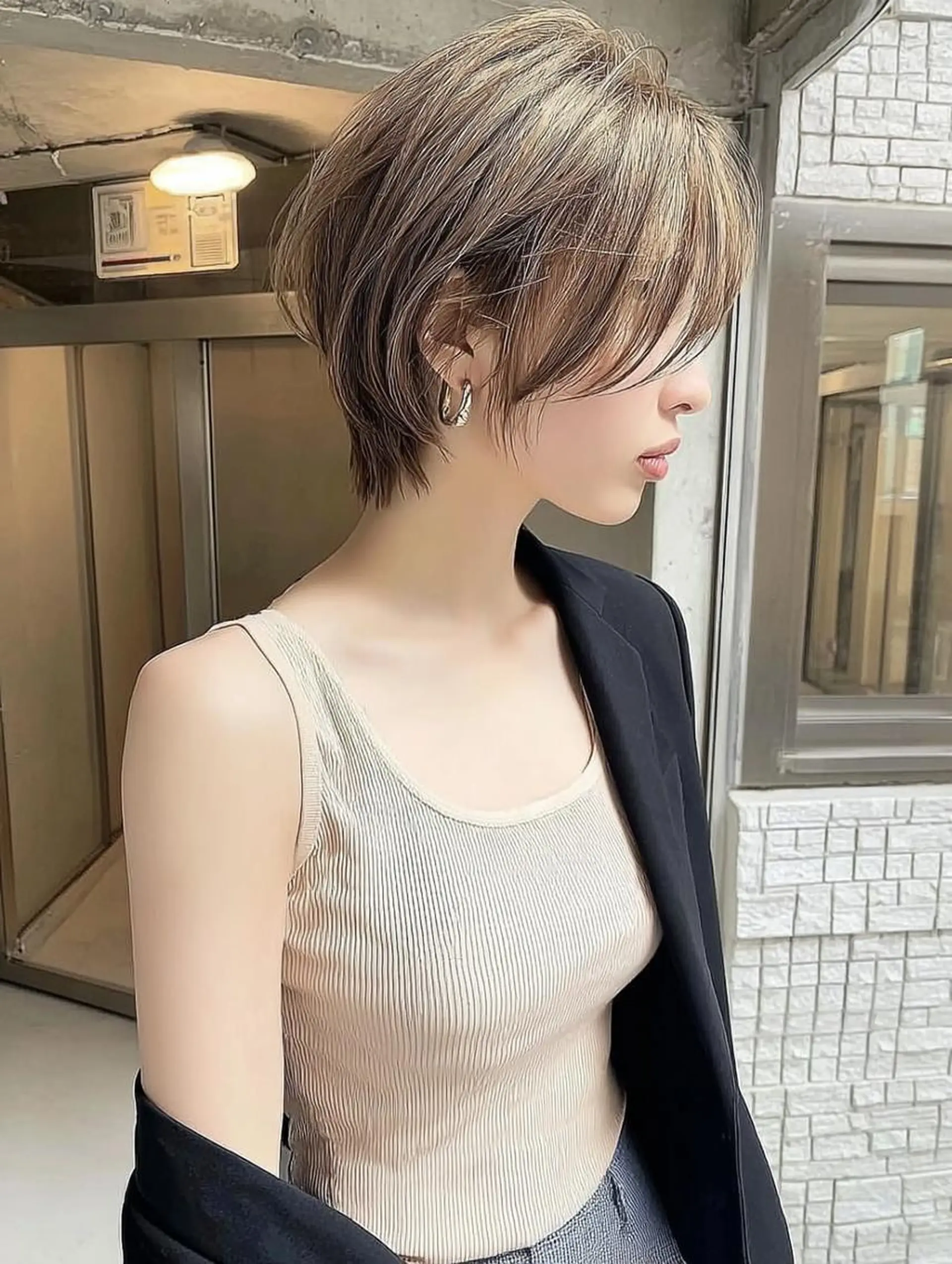 ミディアム カット ヘアカラー 肥後 有紗のヘアスタイル