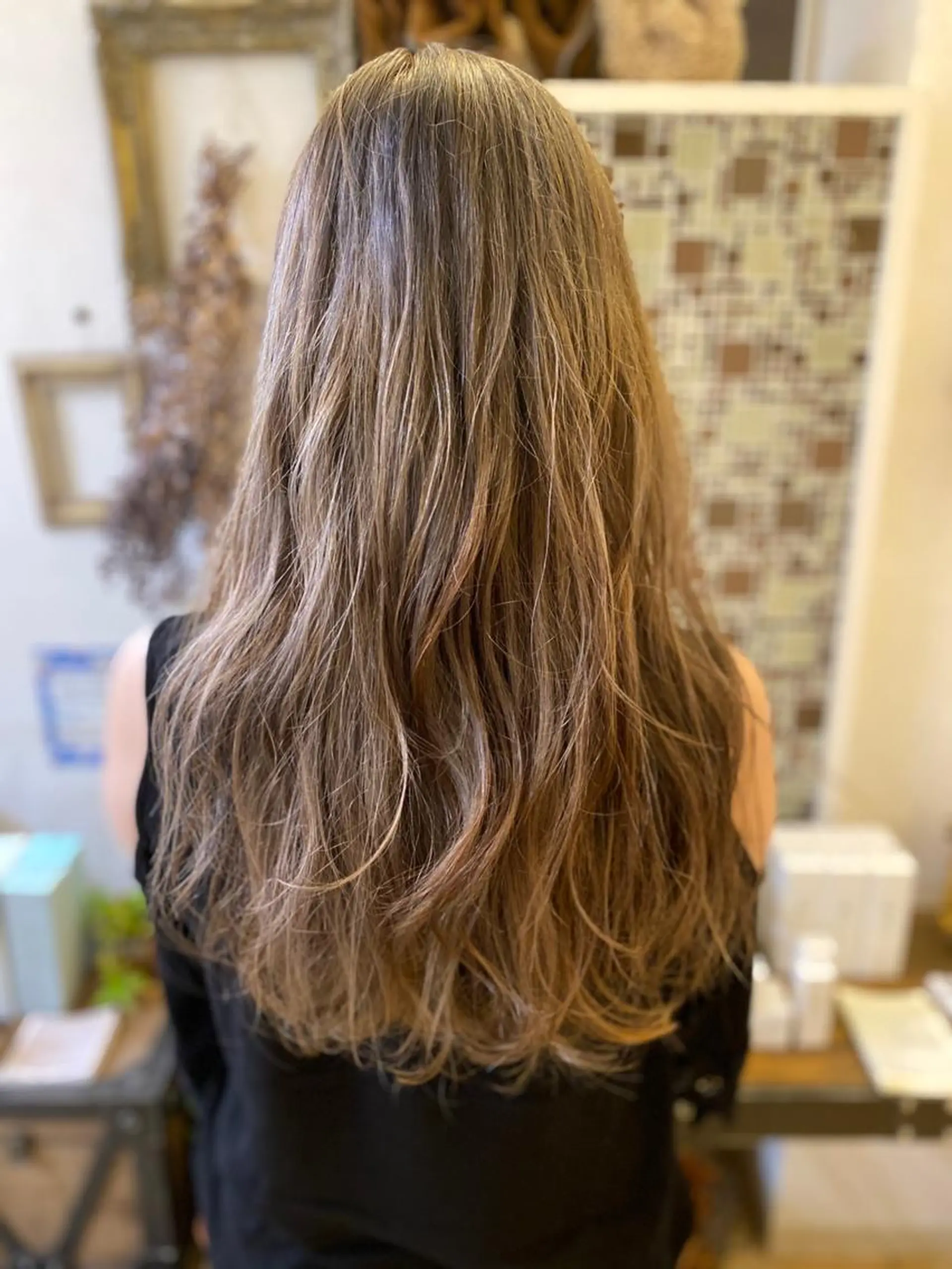 ロング 近藤 大介のヘアスタイル