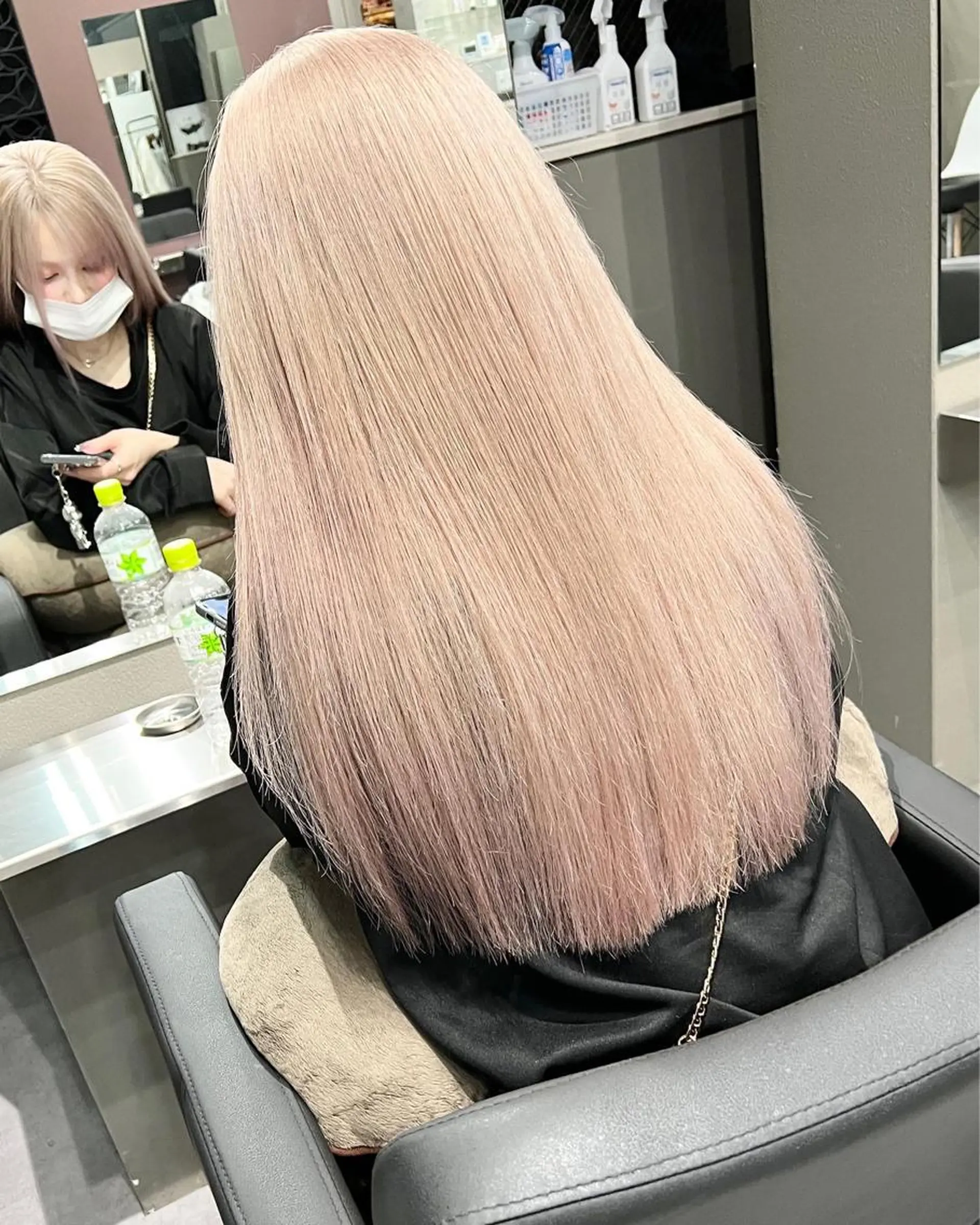 ロング カラー ハイトーンカラー 縮毛矯正 Via officialのヘアスタイル