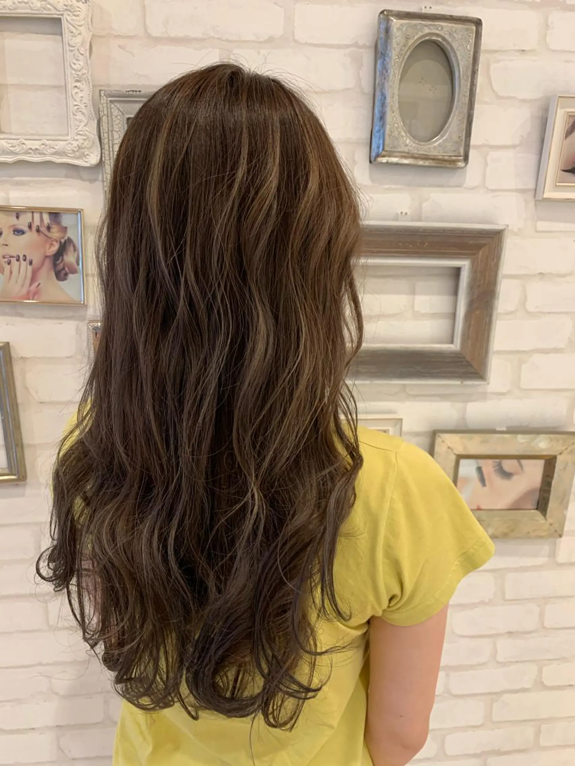 ロング カラー アッシュ アッシュグレー アッシュグレージュ 透明感カラー グレージュ Gain所属・Gain Nanamiのエステ・リラクイメージ