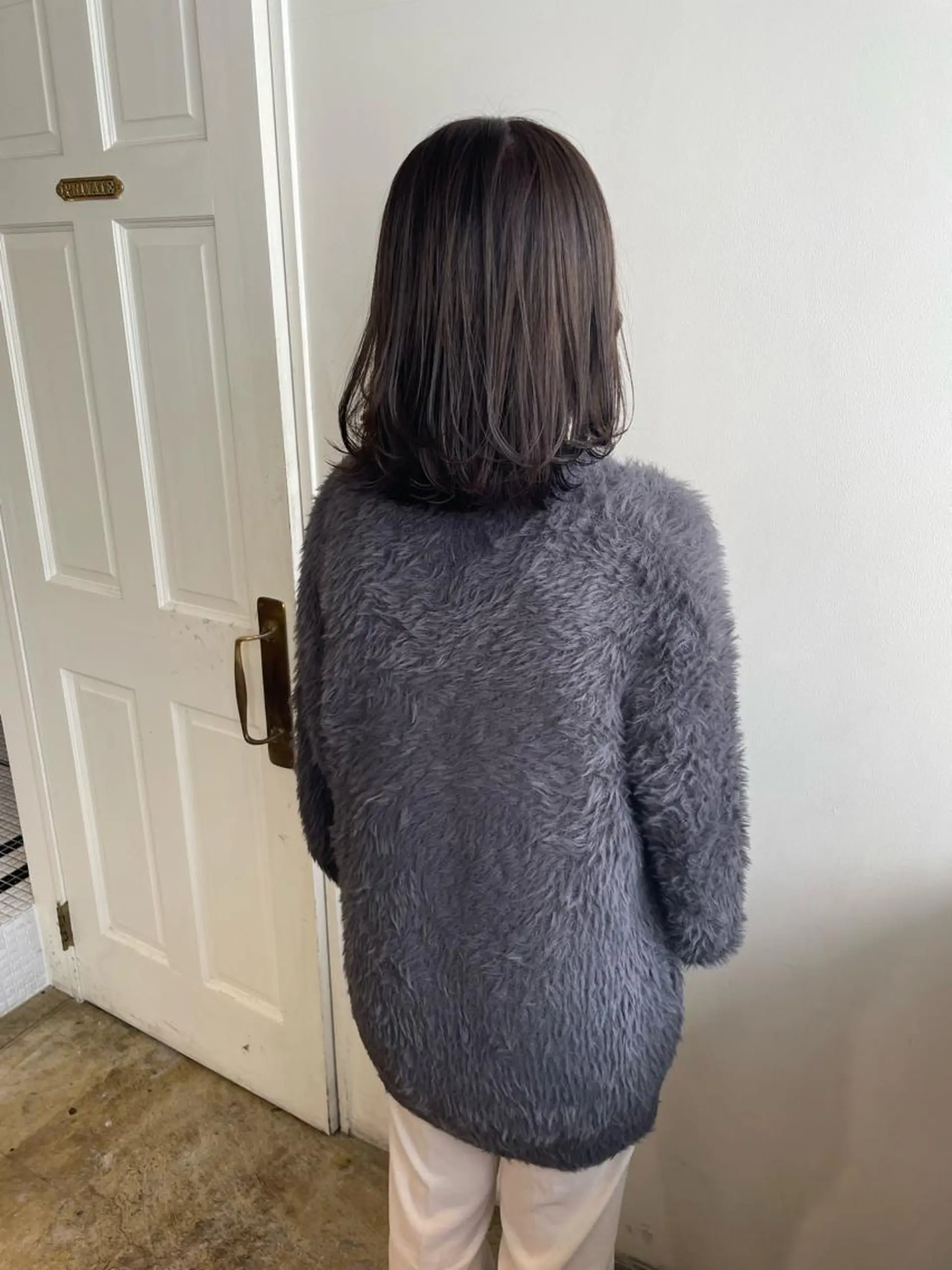 ミディアム カラー 透明感カラー グレージュ オリーブグレージュ オリーブグレー MIOベージュカラー 柔らかいカラーのヘアスタイル