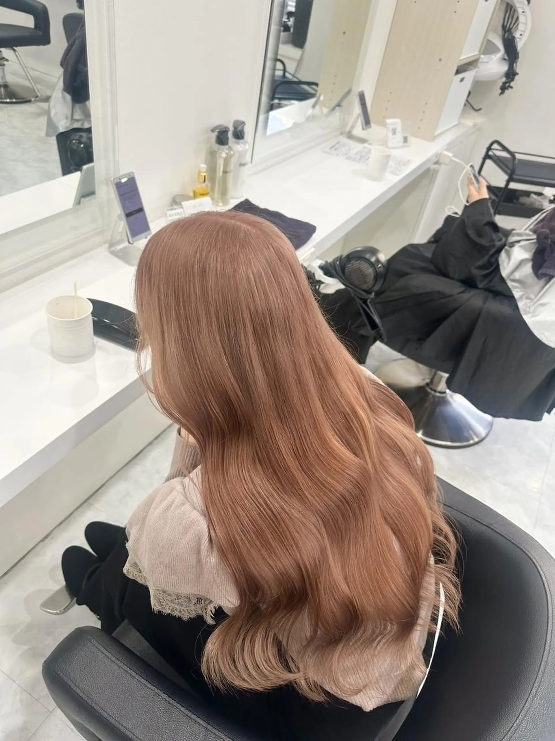 カラー 韓国ガーリー🤍ハイ トーン🤍Ayanaのヘアスタイル