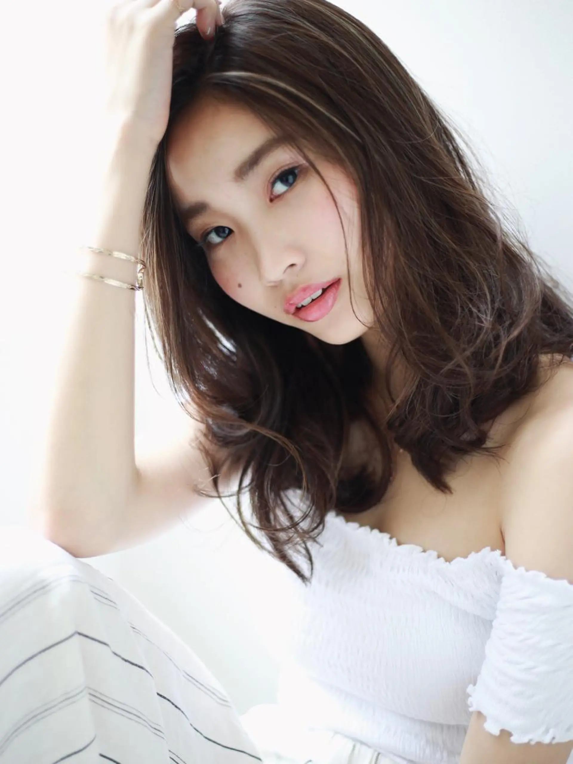 ロング パーマ ボブ カット アンブレラカラー💫 フェイスフレーミングのヘアスタイル