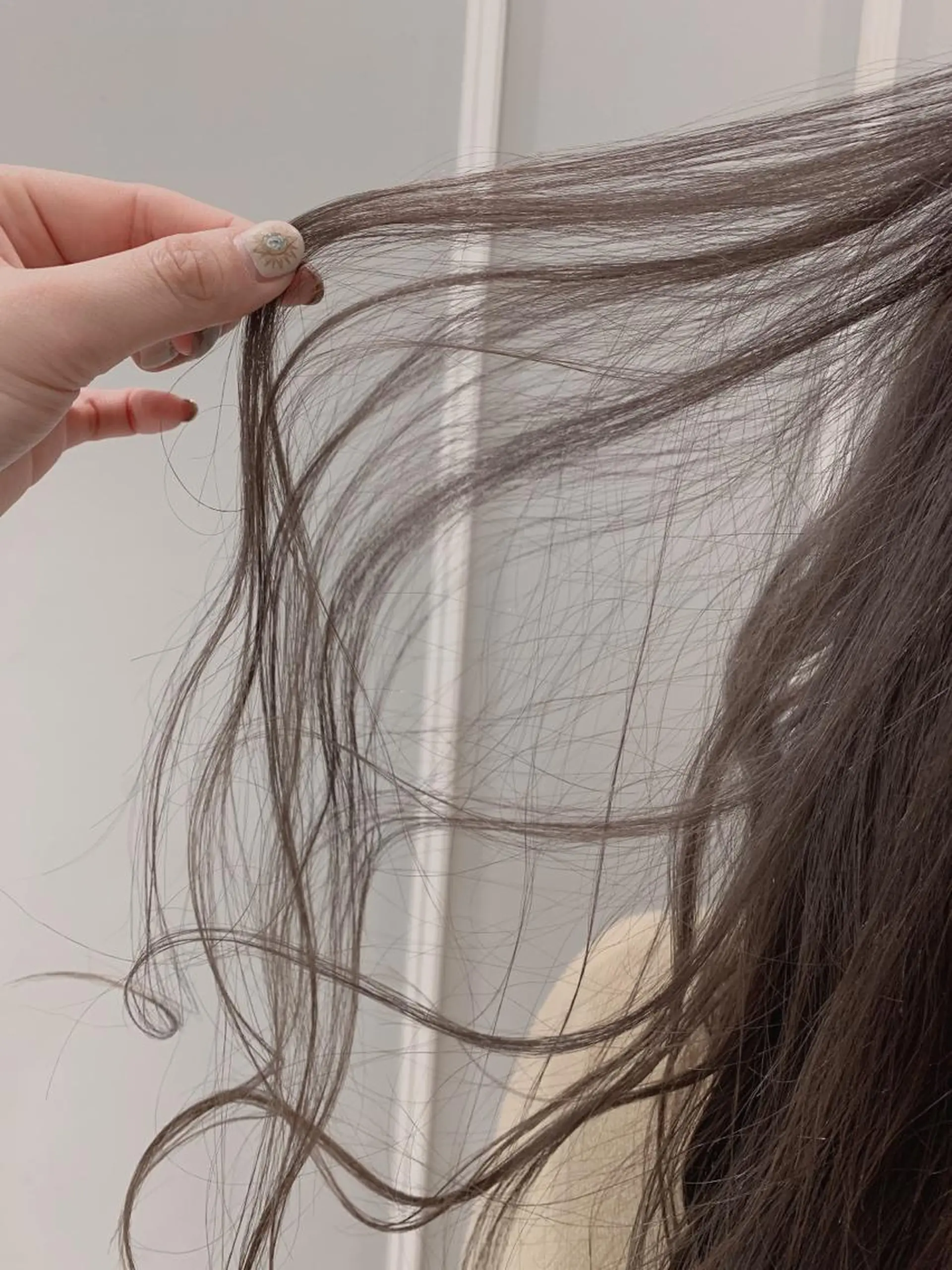 ロング カラー ブリーチ グレージュ カット ヘアカラー トリートメント 🦖鶴岡香純🦖 産休中のヘアスタイル