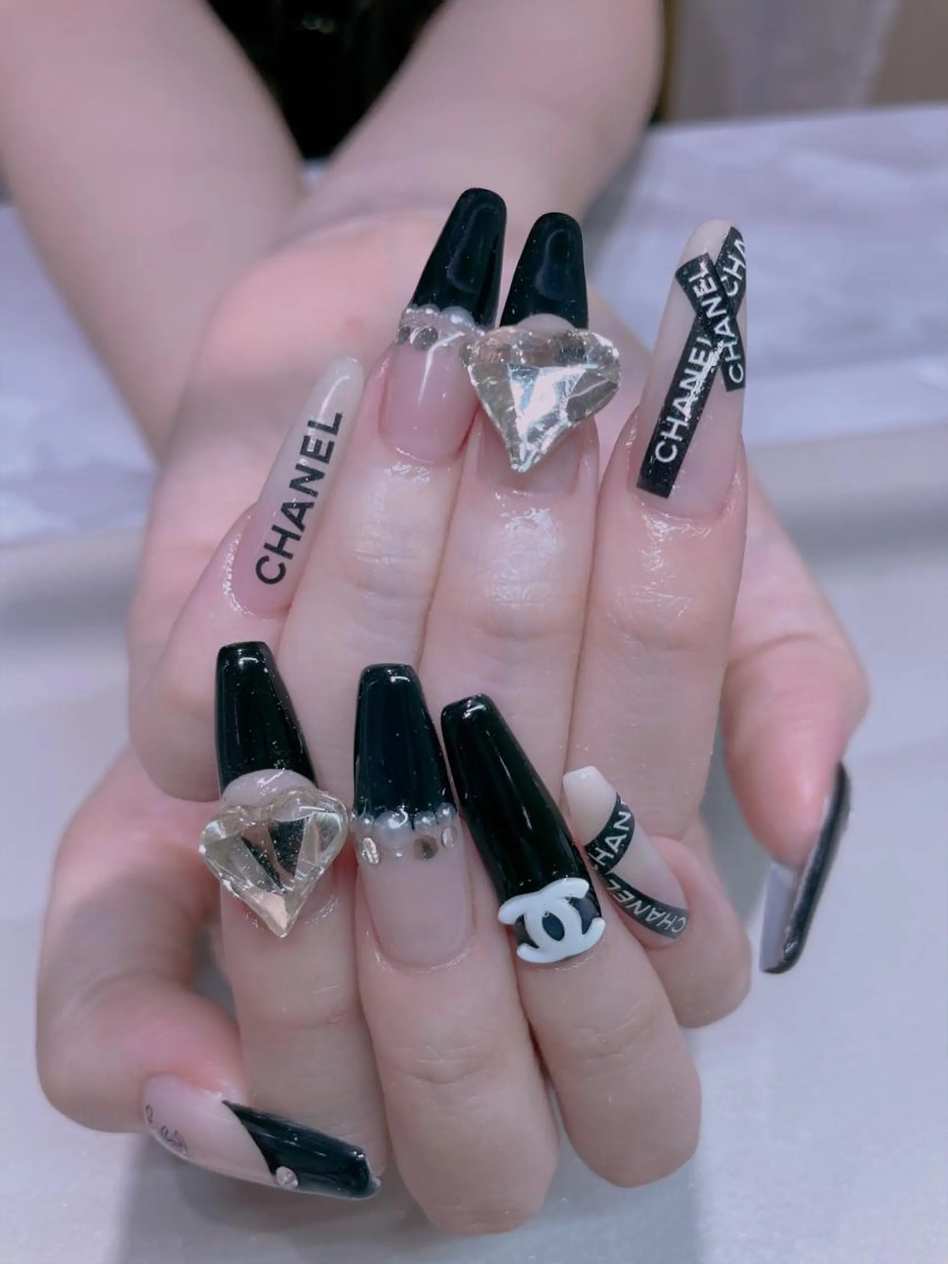 ネイル 美爪パラジェル導入店 Sunnilyのネイルデザイン