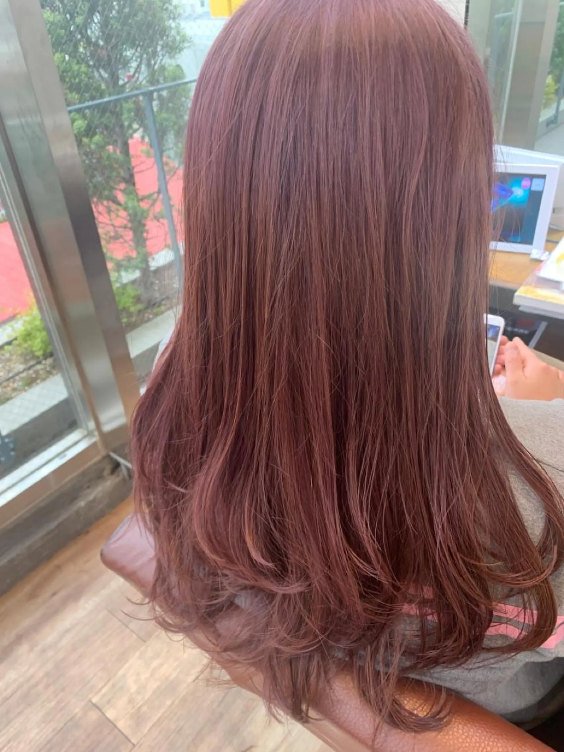 ロング カラー 加藤 杏のヘアスタイル