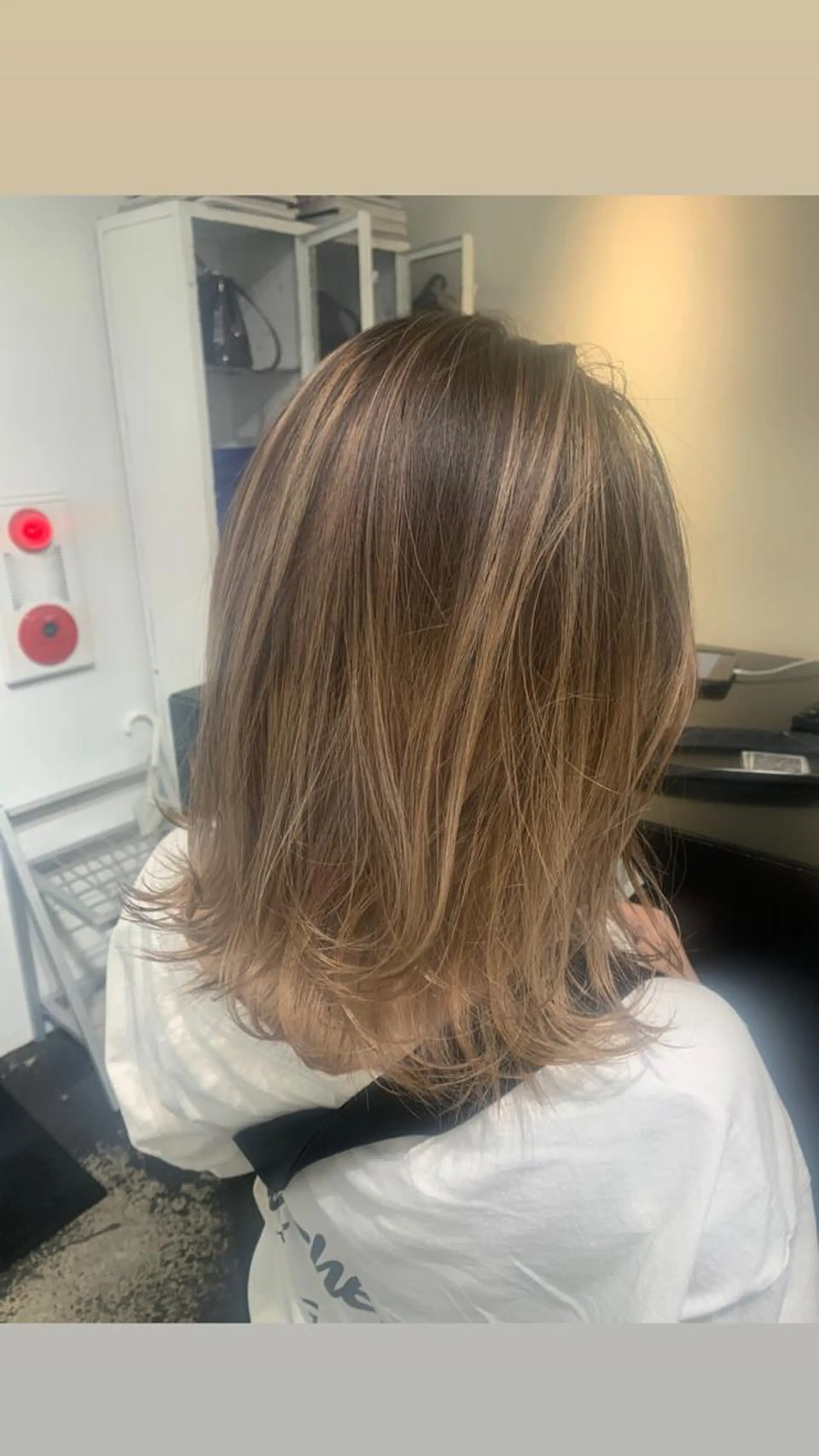 セミロング カラー レイヤーカット/艶髪 ✨💭KIRARIのヘアスタイル