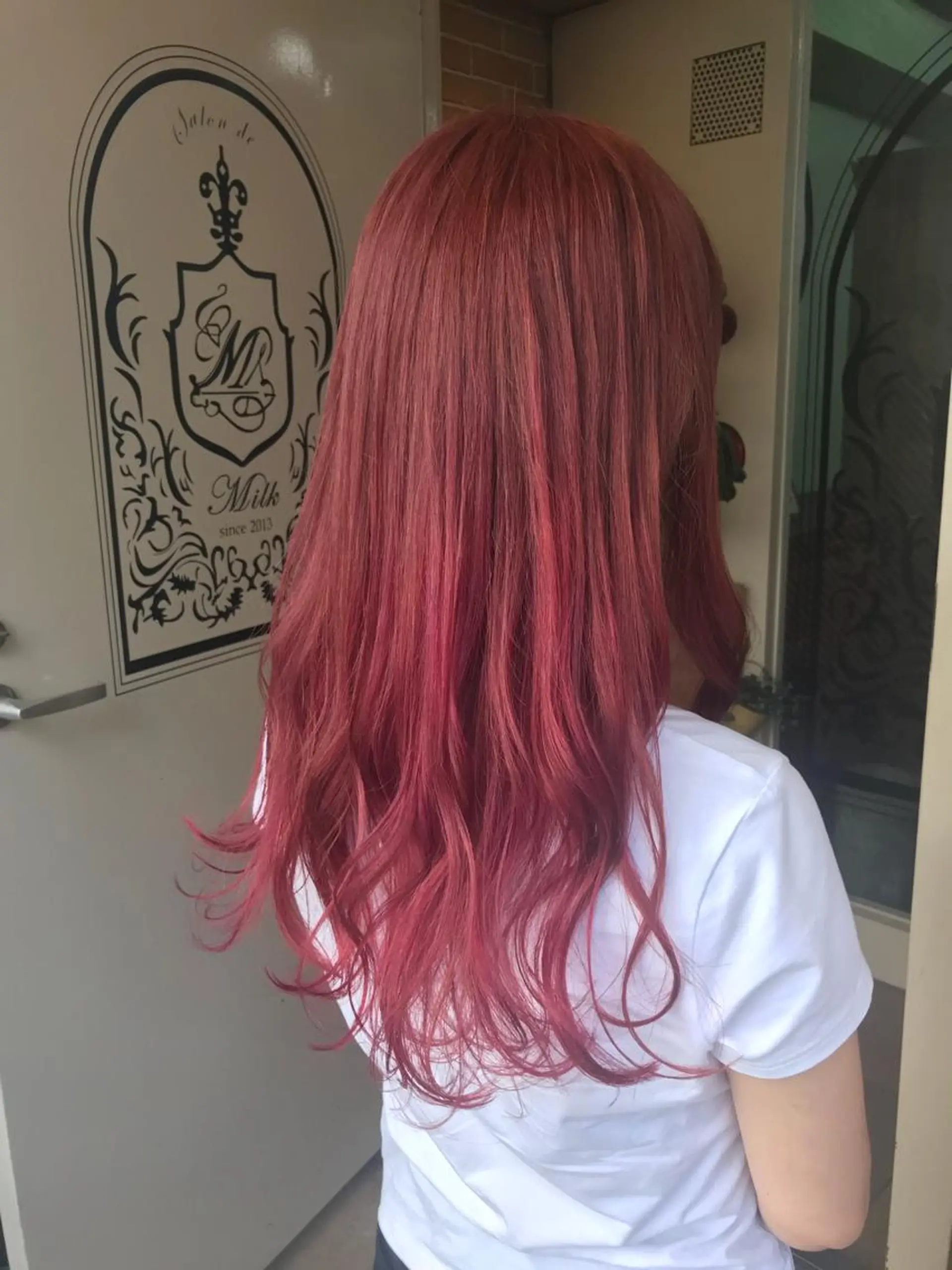 セミロング カラー パーマ ヘアアレンジ メンズ キッズ ネイル マツエク・マツパ ピンクカラー カラーマツエク ピンク サロンドミルク 原宿のヘアスタイル