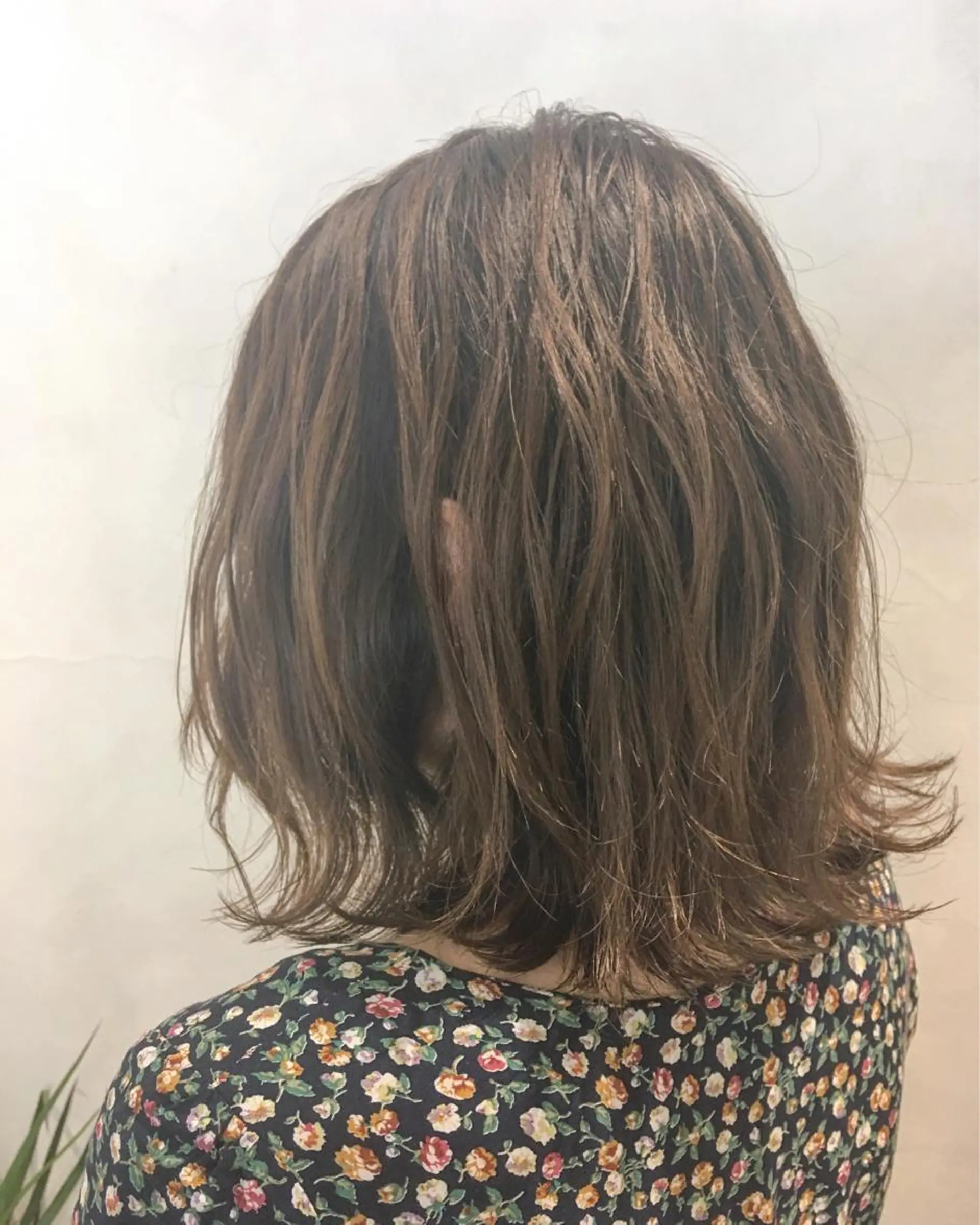 ミディアム カラー ヘアアレンジ アッシュ ベージュカラー エグチ アキラのヘアスタイル