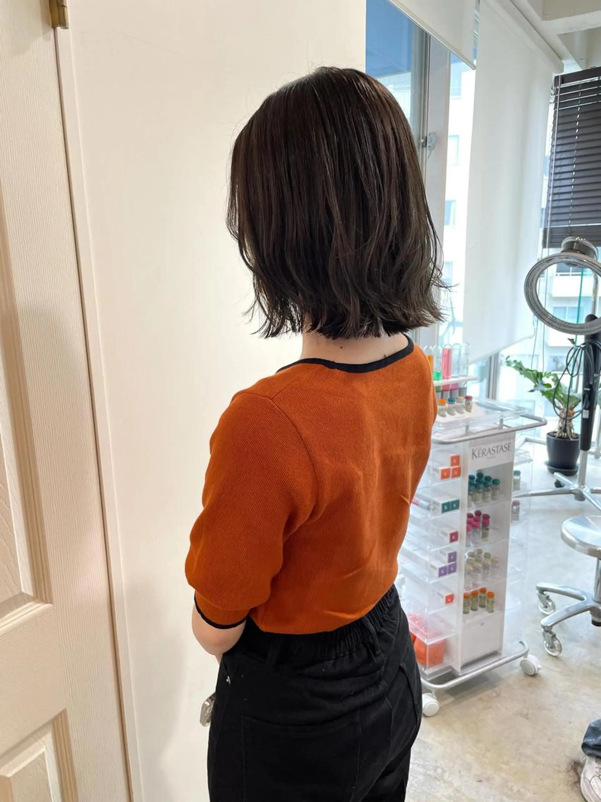 ミディアム カラー グレージュ オリーブグレージュ オリーブグレー カット ヘアカラー トリートメント MIOベージュカラー 柔らかいカラーのヘアスタイル