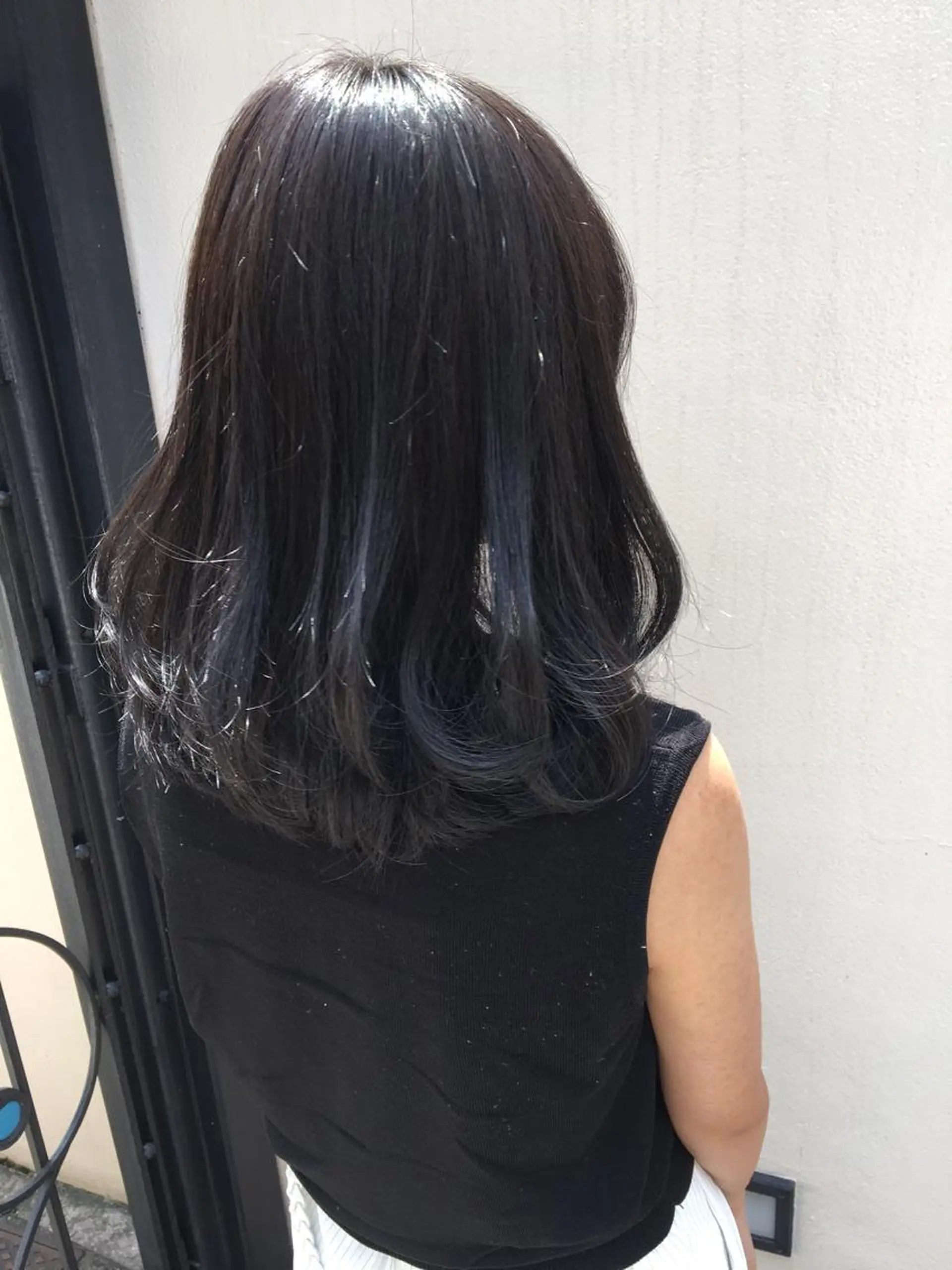 セミロング カラー THE DAY所属・AKI HASHIMOTOのヘアスタイル