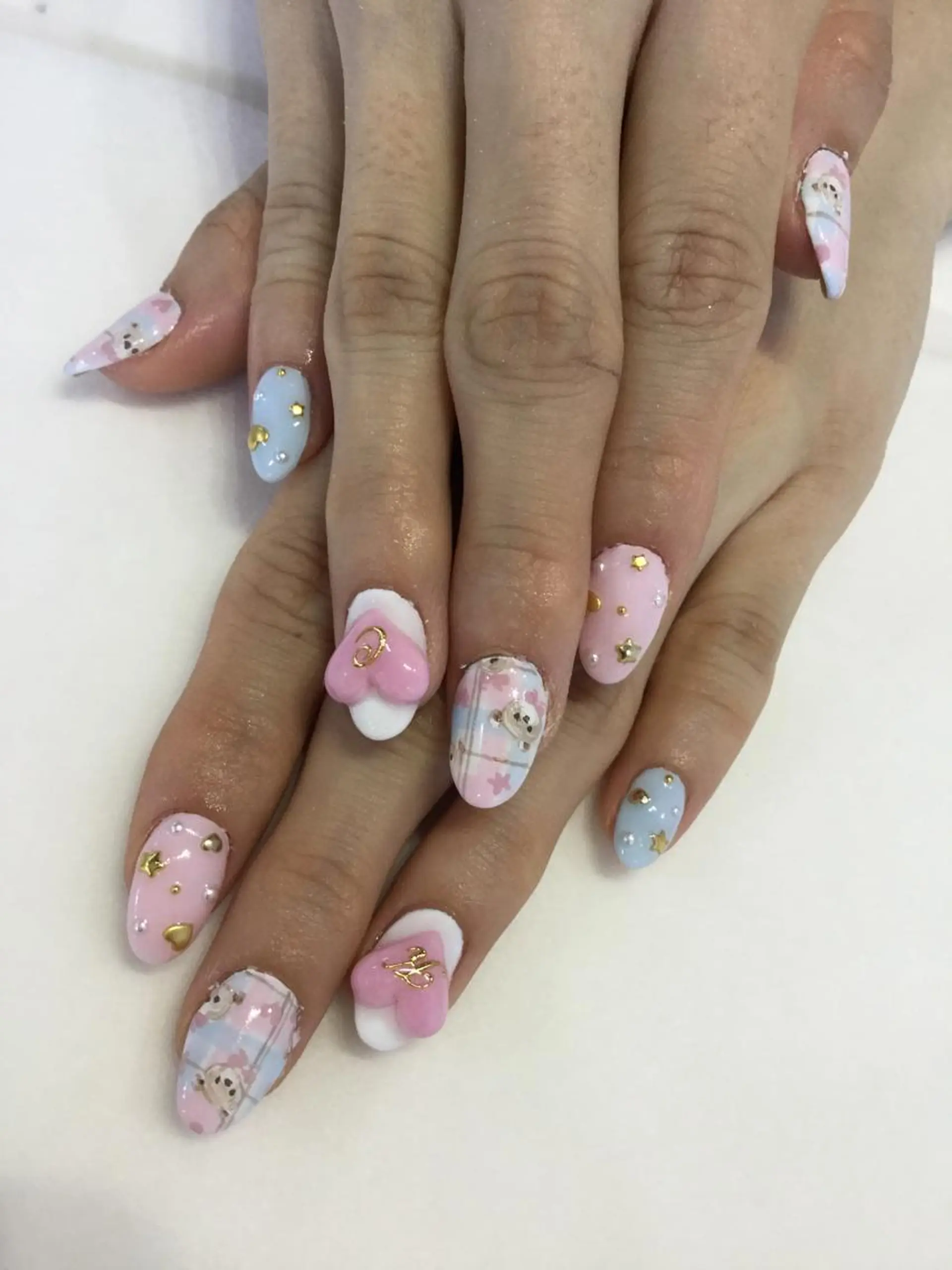 ネイル ハンドネイル 💎🐰 saki. m 🐰💎のネイルデザイン