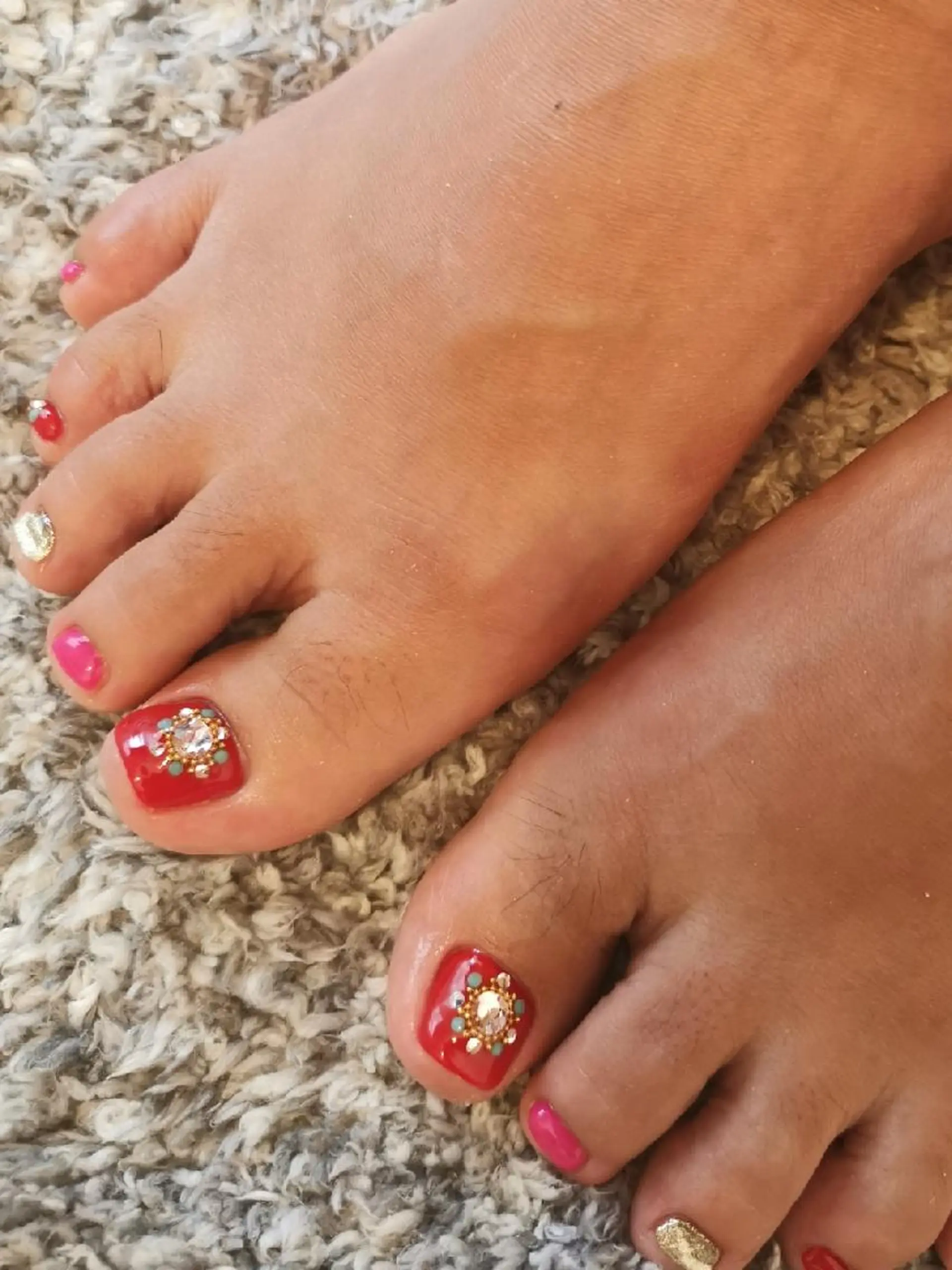 ネイル ピンク 赤色 人気エリア💖完全個室【ルリエ】所属・ネイルサロン Lelienルリエのネイルデザイン