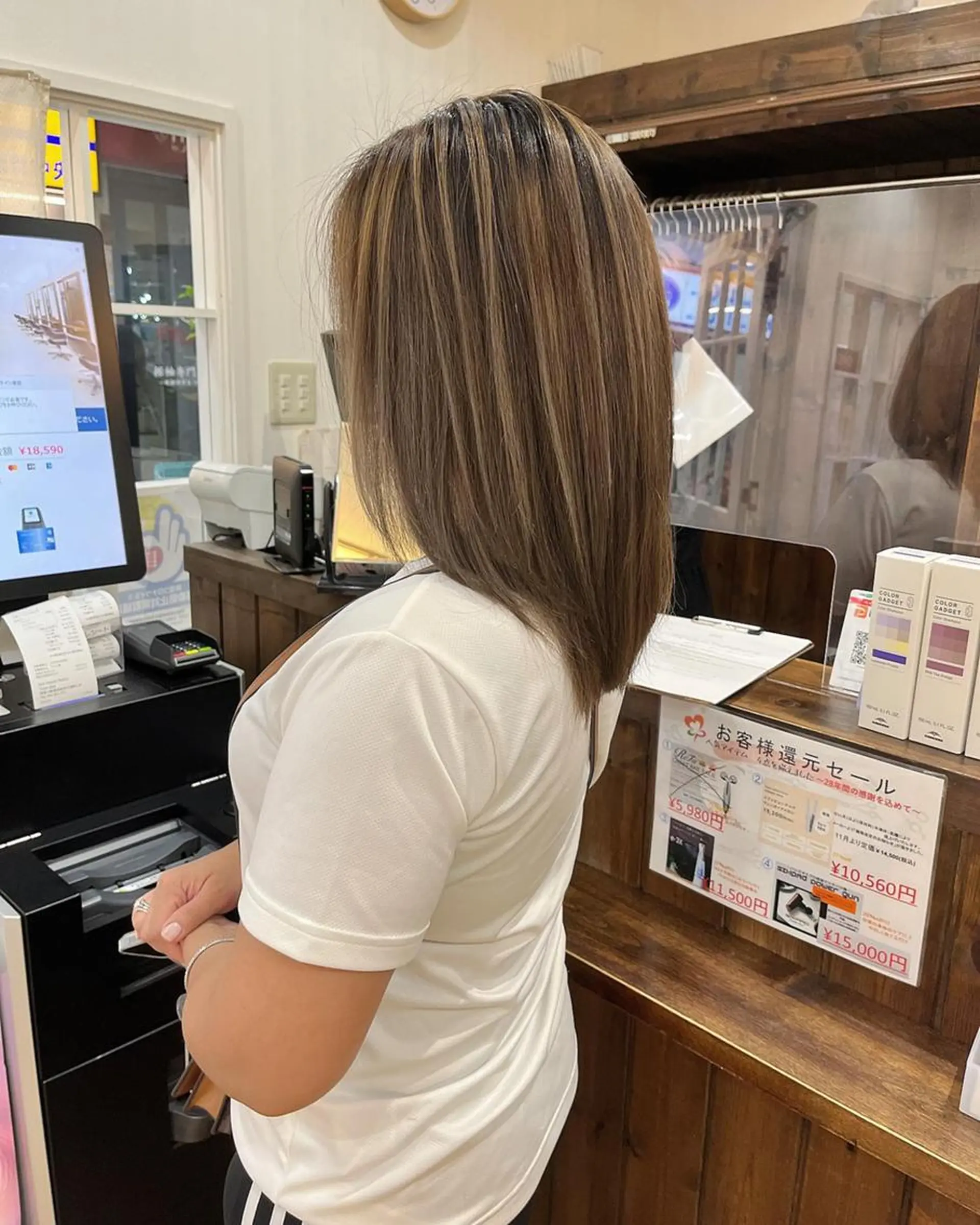 カラー アディクシーカラー バレイヤージュ 🌈ハイトーン/ ワタル🌈のヘアスタイル