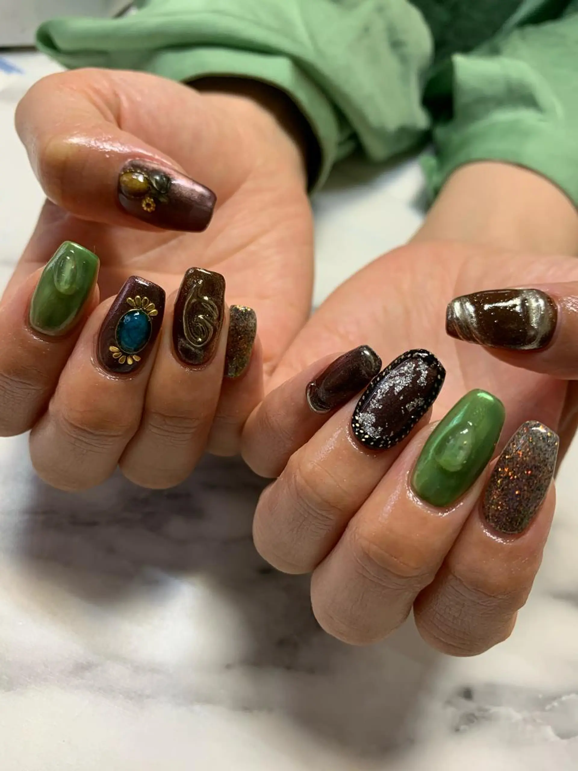 ネイル 持ち込み ハンドネイル 鈴木 なつきのネイルデザイン