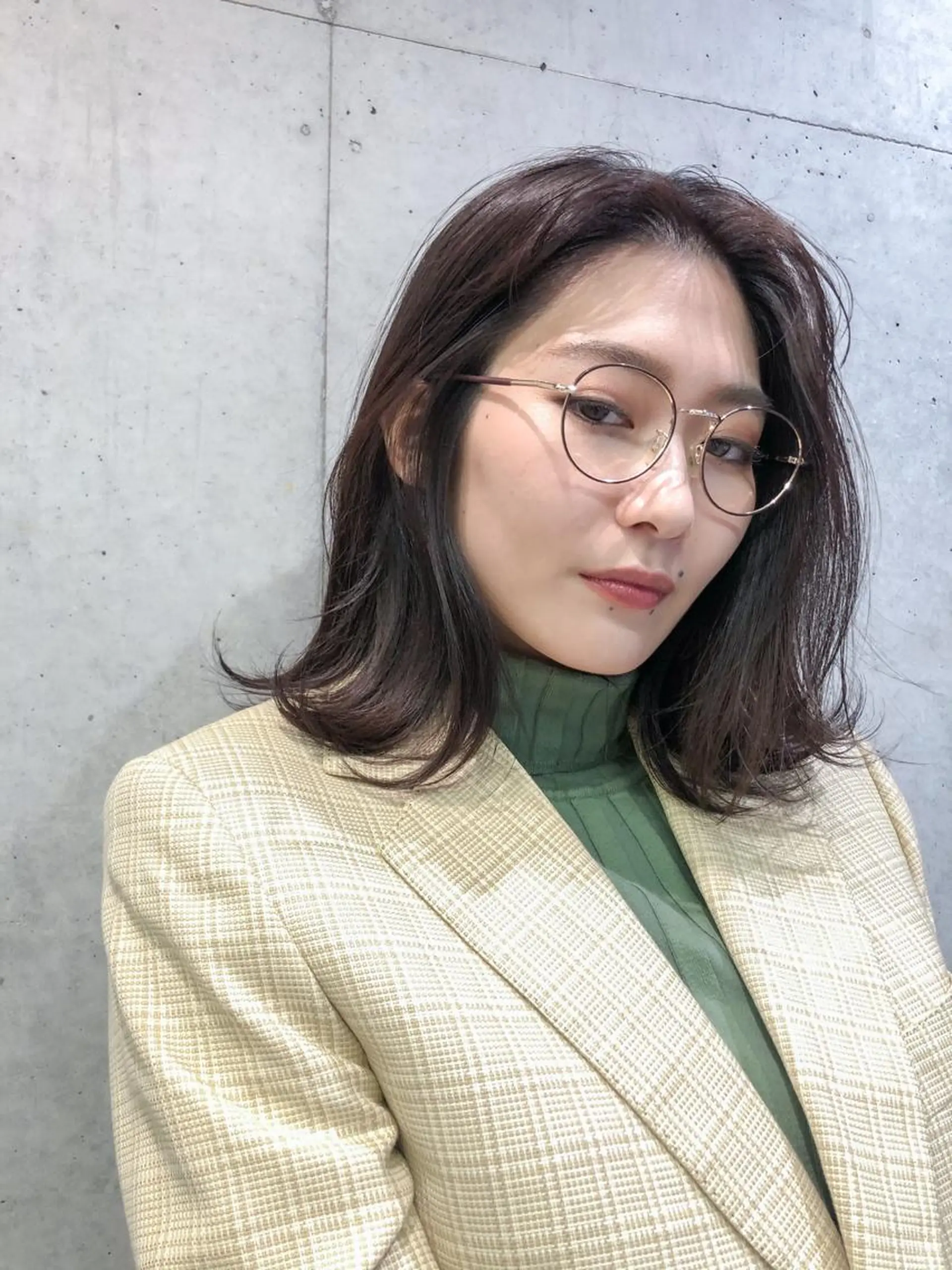 ミディアム カラー rii-🩰 トレンド韓国ヘアのヘアスタイル