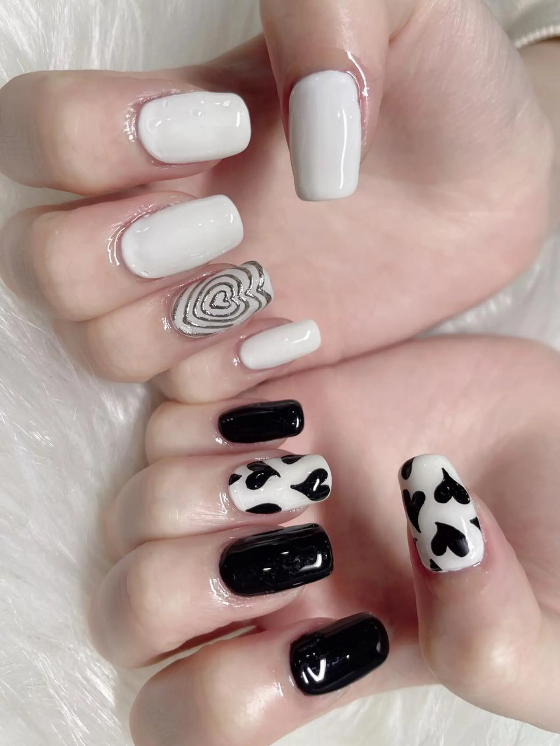 ミディアム ネイル 《LB》ラブリエ Nail&eyeのマツエク・マツパデザイン