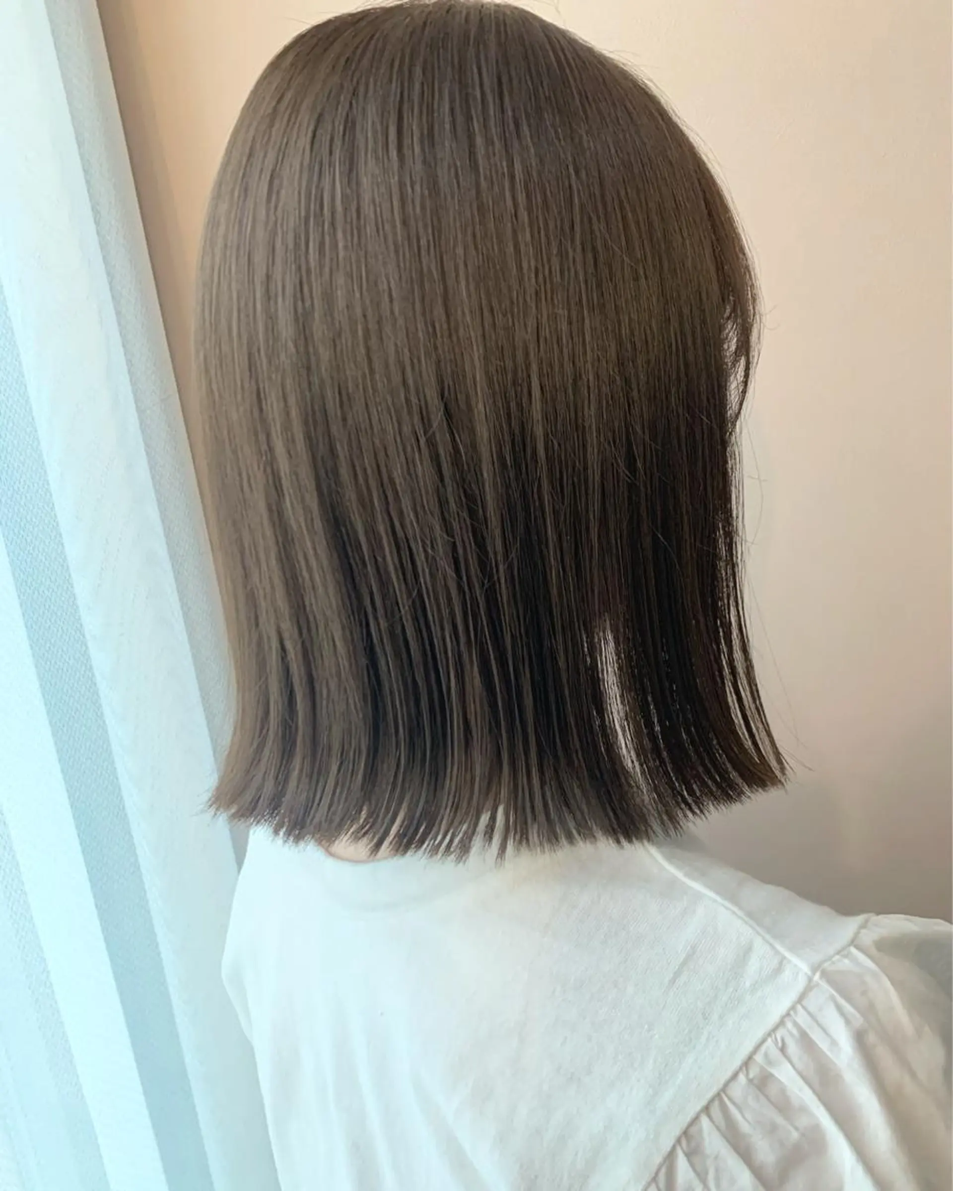 ショート カラー ベージュカラー ブリーチ 透明感カラー ブリーチなしカラー カット ヘアカラー トリートメント hub hair レイヤー/透明感のヘアスタイル