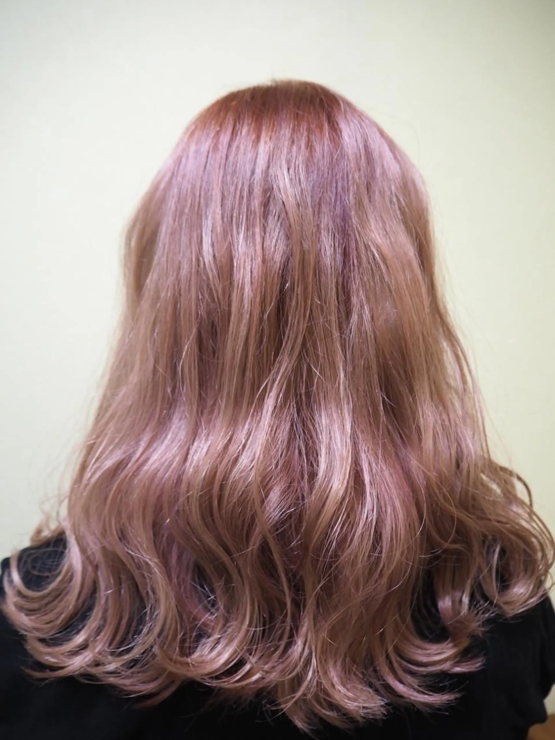 セミロング fuuga春日部店所属・艶髪髪質改善🐰🫧 ai🩵のヘアスタイル