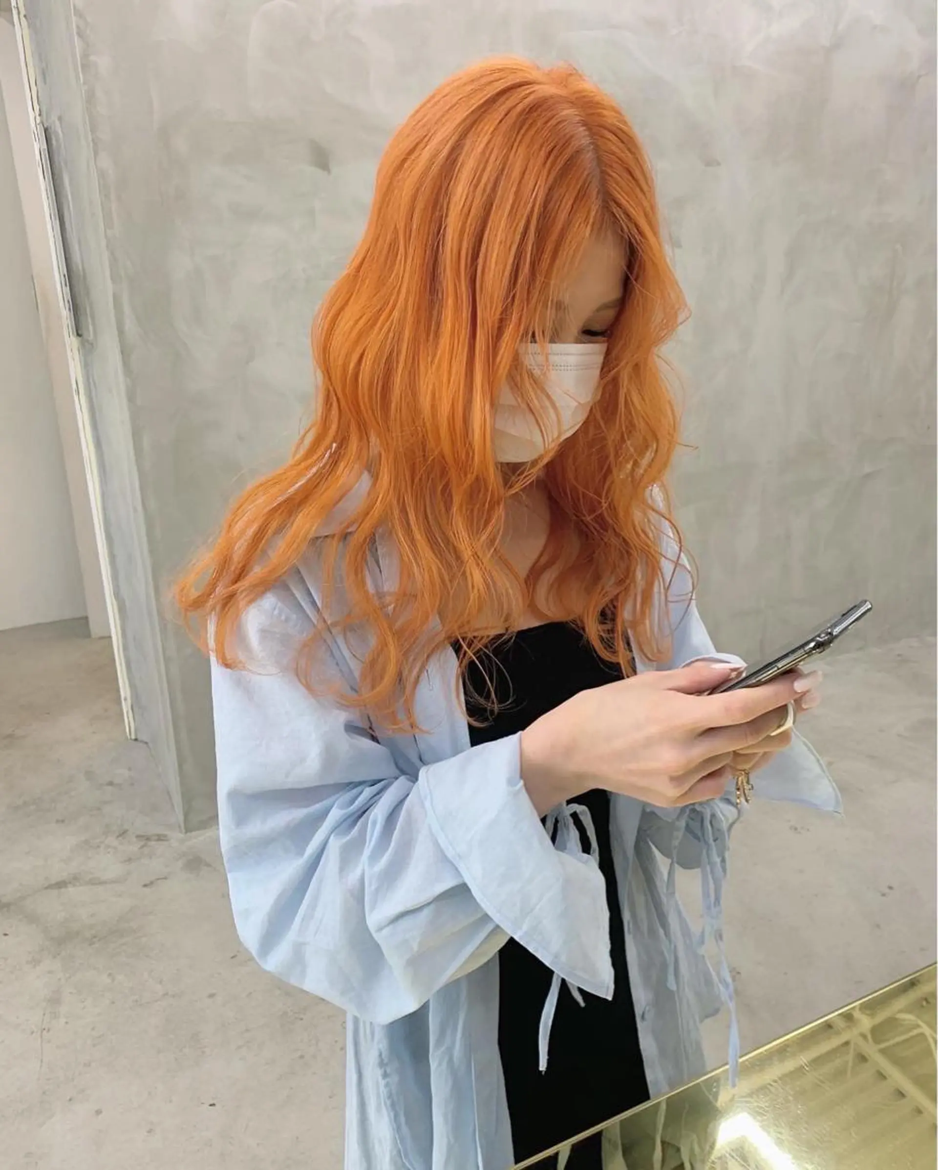 セミロング カラー ブームボックス所属・🐝ハイトーンカラー hachi🐝のヘアスタイル