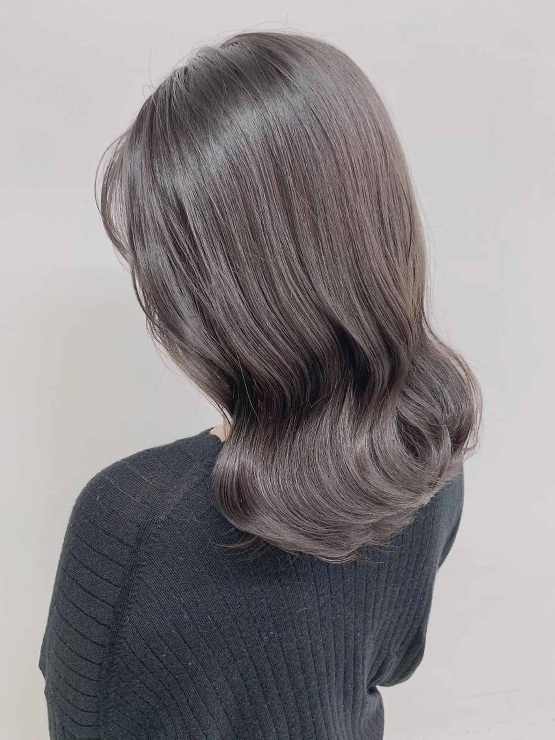 ミディアム カラー ヘアカラー トリートメント ⛄️冬の透明感 カラー⛄️大西のヘアスタイル