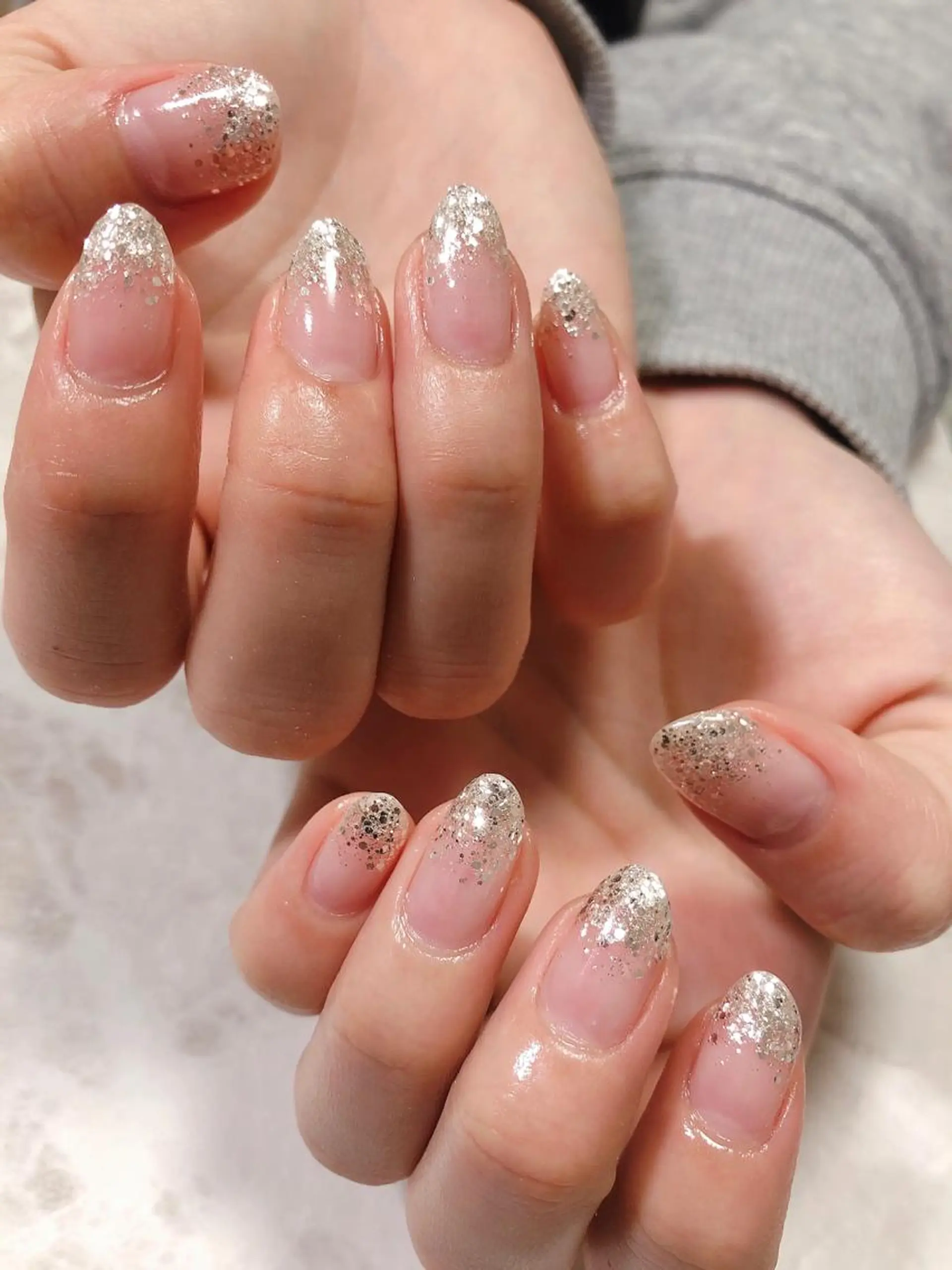 ネイル ラメ(グリッター) シルバー ハンドネイル Lokahi NAILのネイルデザイン