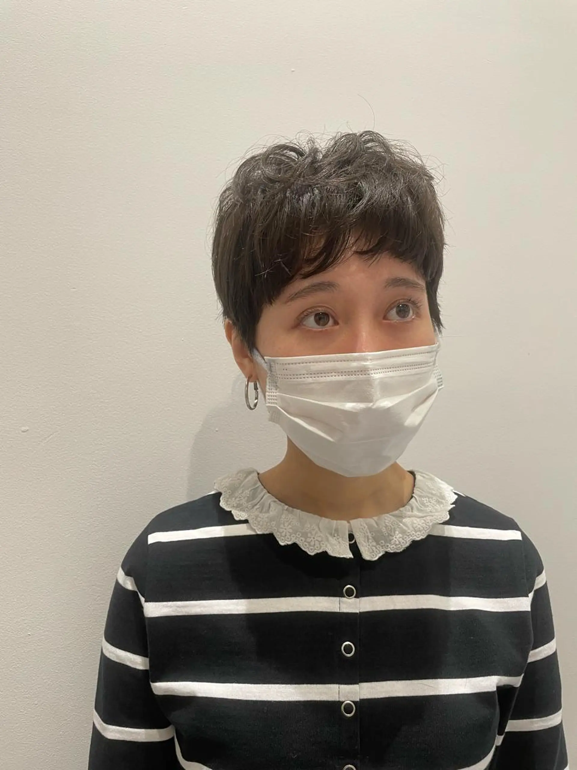 ショート ベリーショート ショートヘア カット 佐々木 芽衣のヘアスタイル