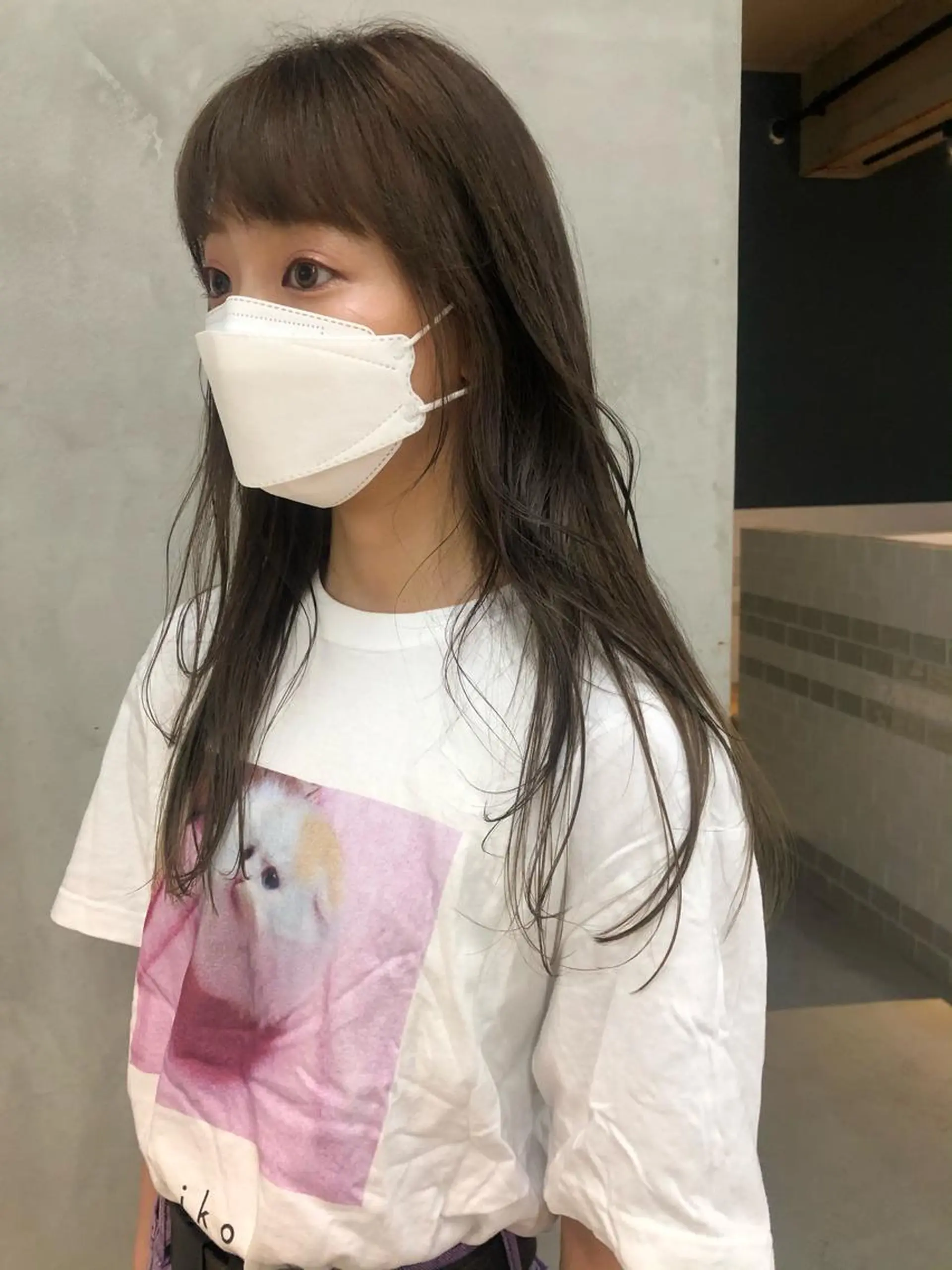 ロング カラー ベージュカラー ブリーチ 古屋 花織のヘアスタイル