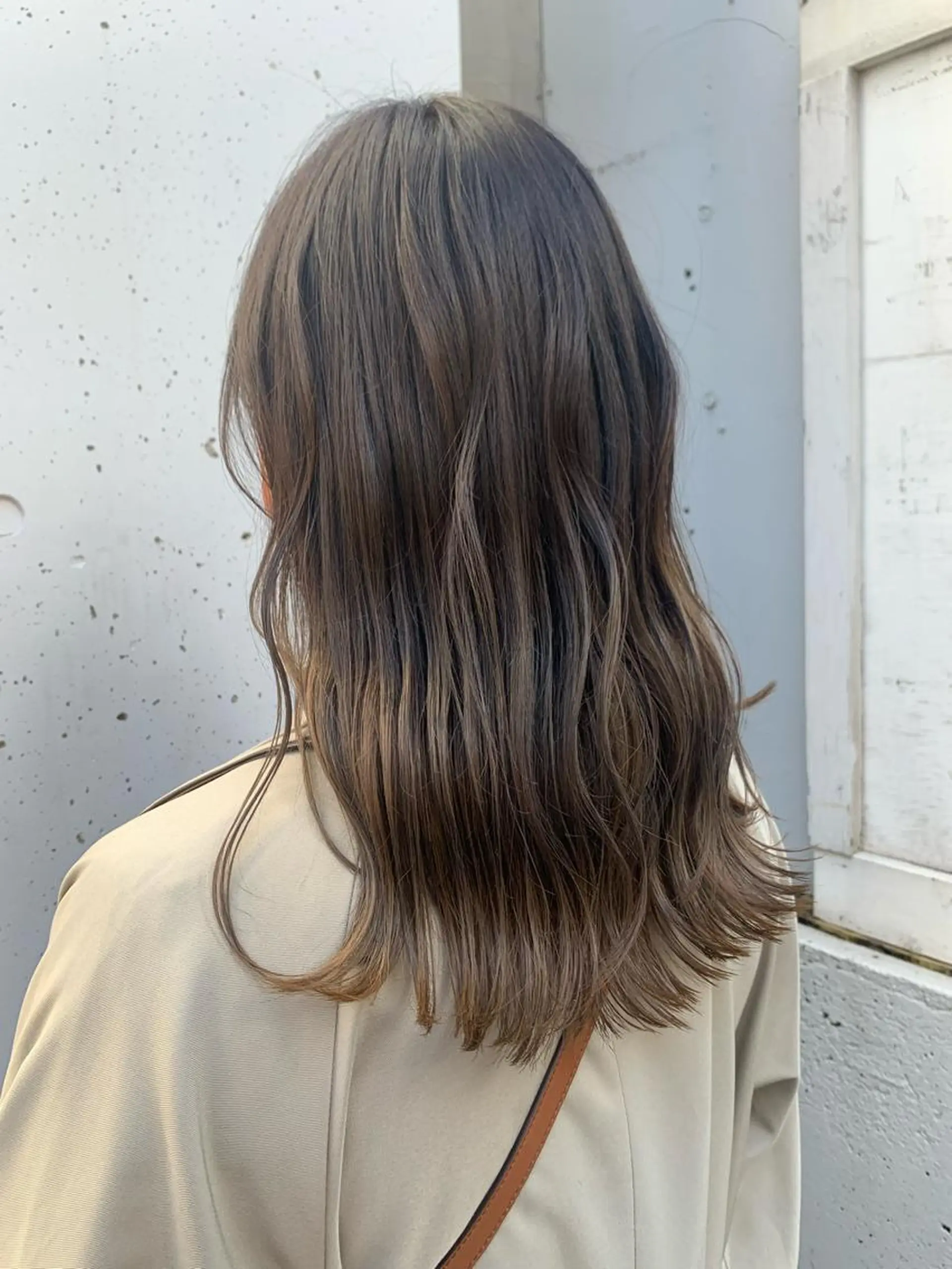 セミロング カラー アッシュ ベージュカラー グラデーションカラー 似合わせカラー🫶 小川千波のヘアスタイル