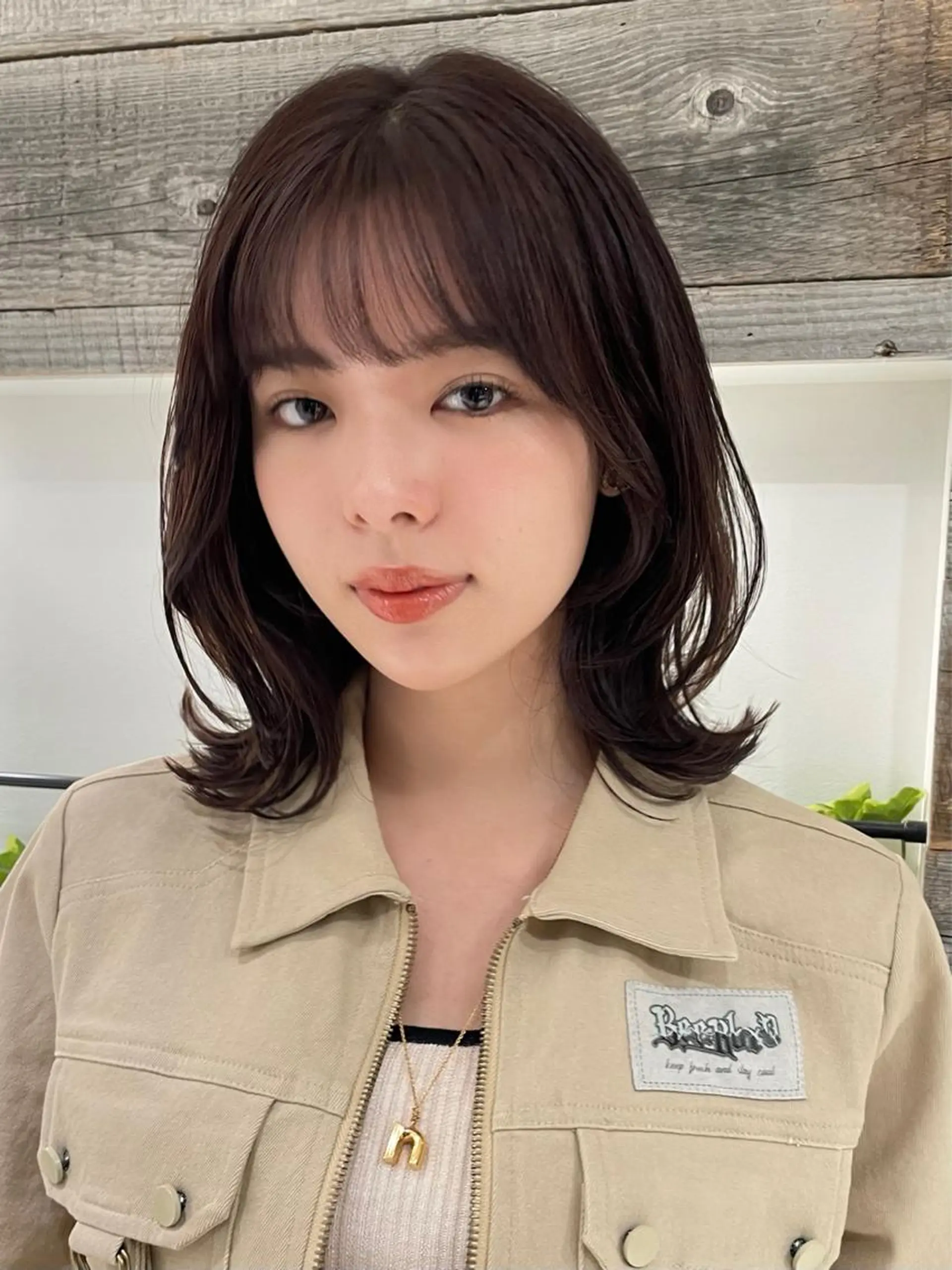 ミディアム カラー オリーブカラー ボブ くびれヘア 顔まわりレイヤー 韓国風ヘア カット ヘアカラー トリートメント 卒業式受付中🌻 肥田亜沙美のその他イメージ