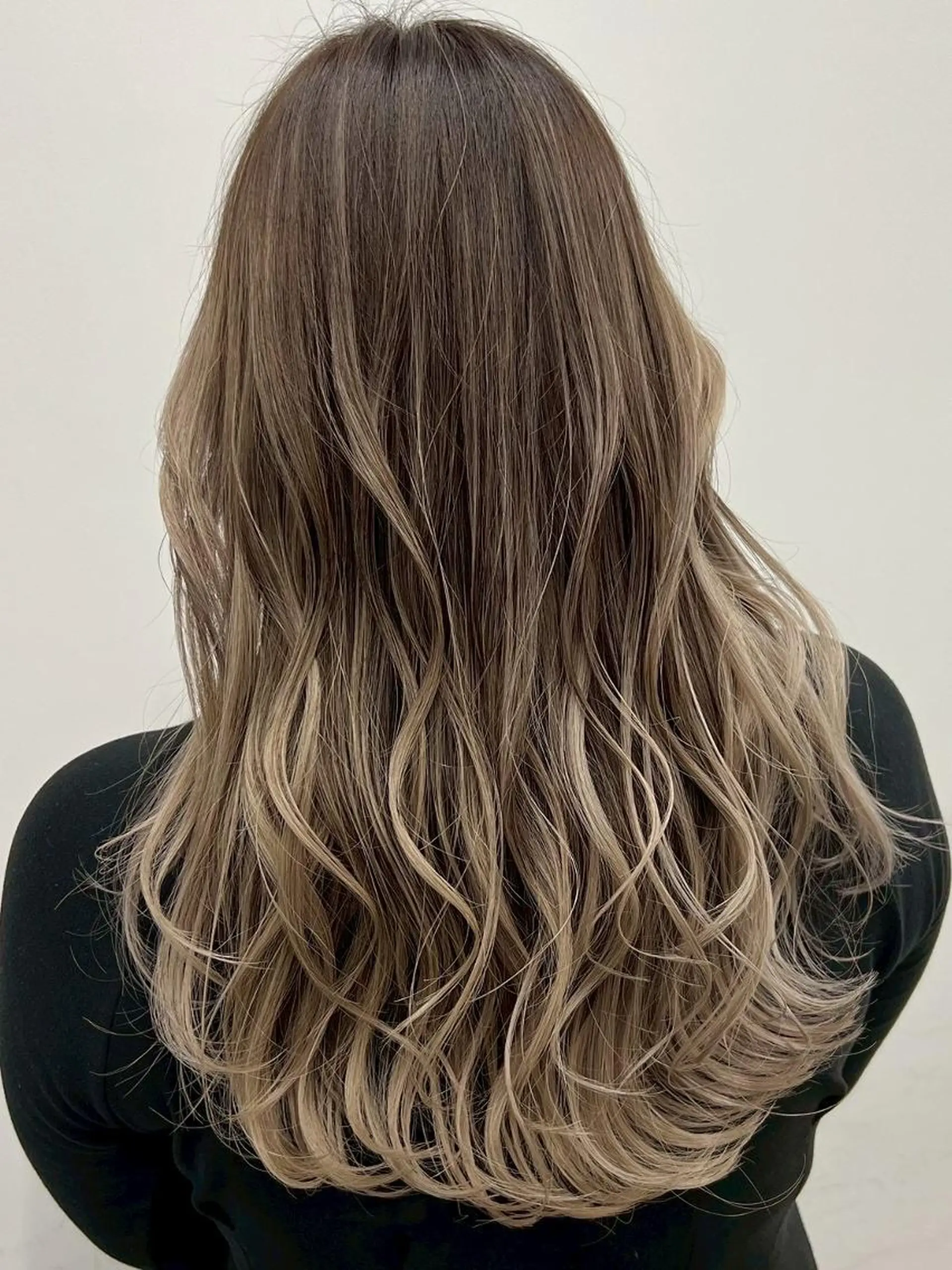 カラー ロング アディクシーカラー アッシュ ブルーカラー ダークアッシュ グレージュ 【公式】amble luxe池袋東口🩷のヘアスタイル