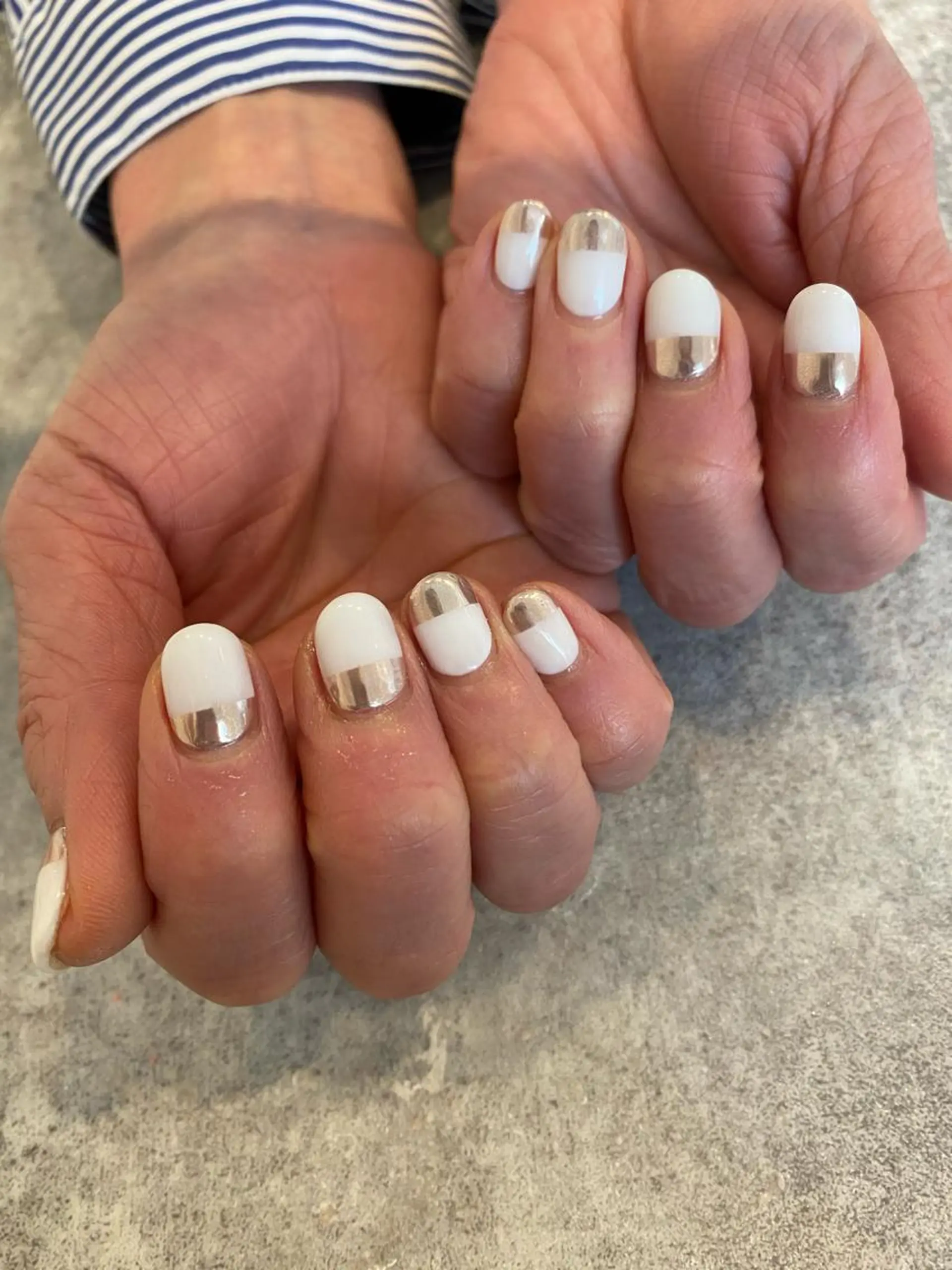 ネイル フレンチネイル ミラーネイル ハンドネイル LINON所属・【LINON】 airiのネイルデザイン