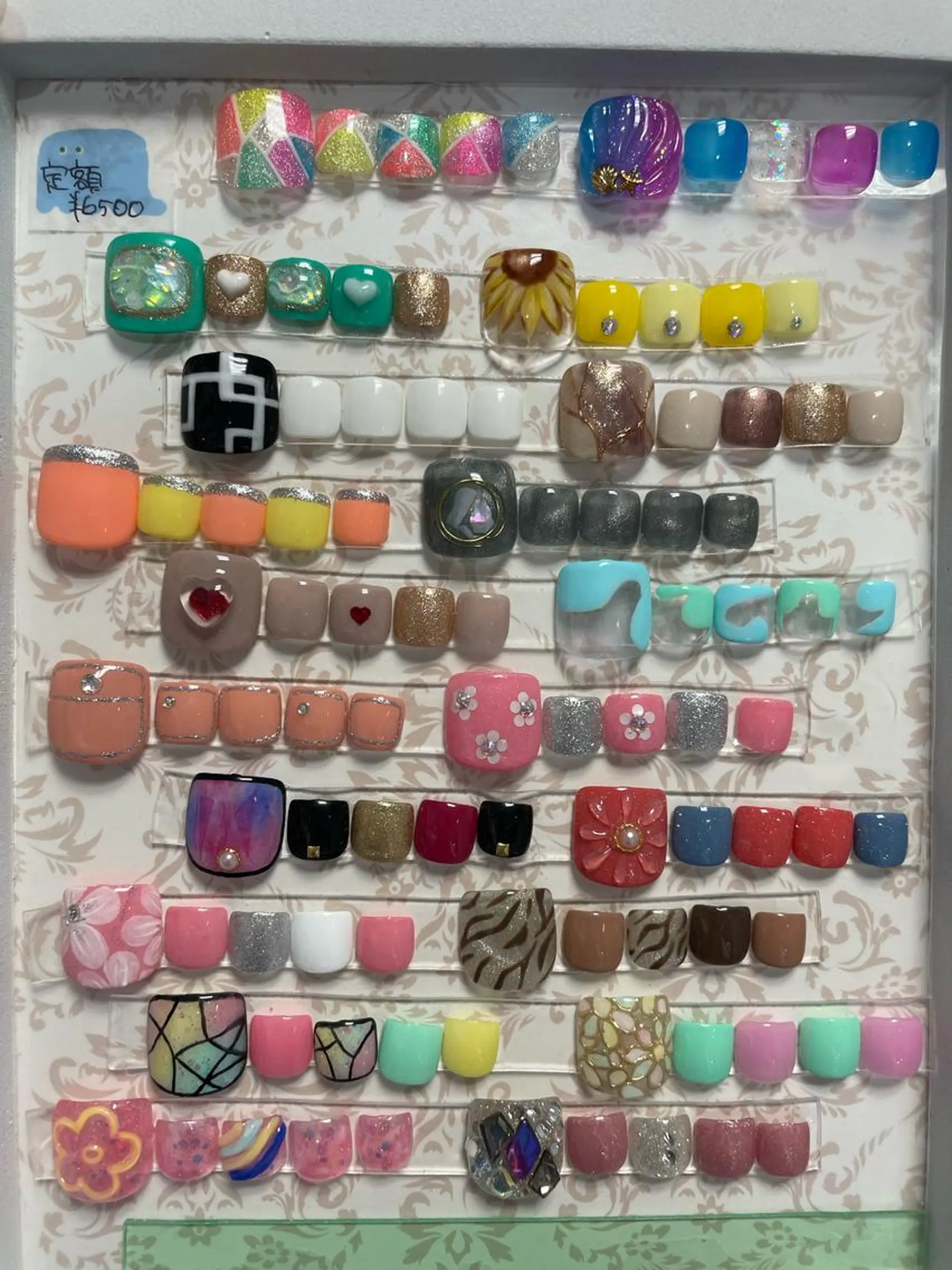 ネイル フットネイル Sunny.Roa fujiのネイルデザイン