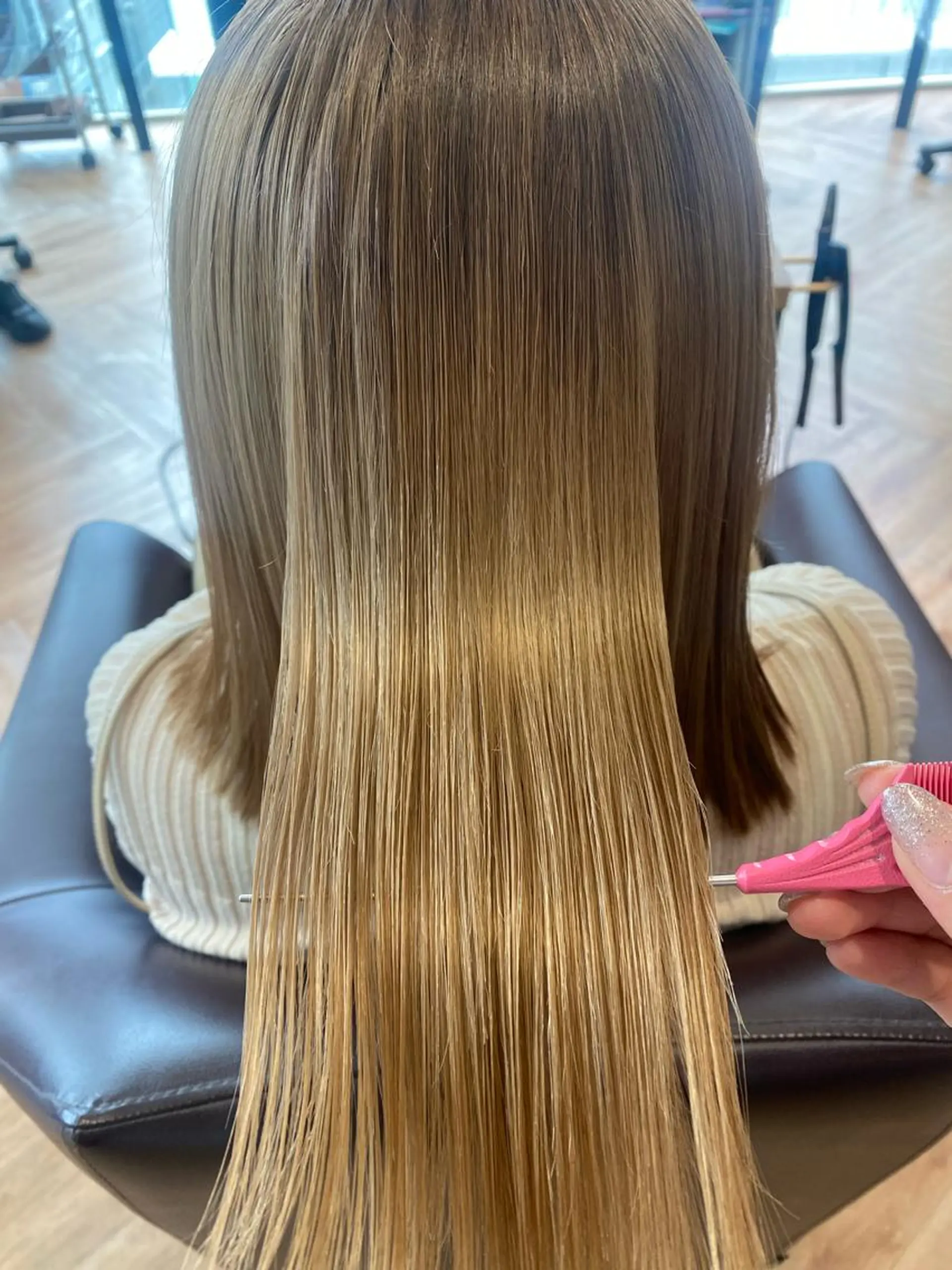 ミディアム 韓国ヘア顔周りカット 艶髪ベージュtamaのヘアスタイル