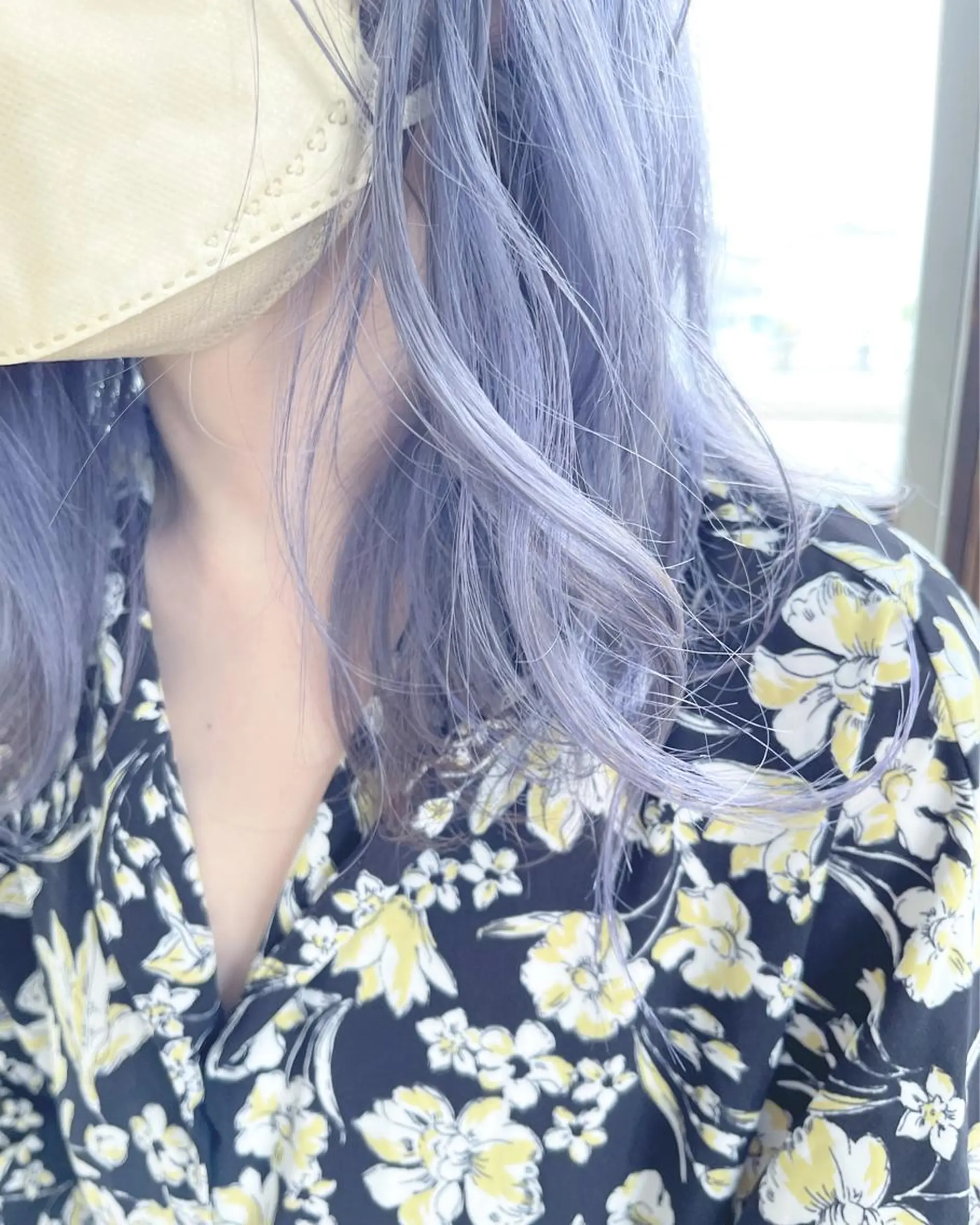 セミロング カラー アッシュ ブリーチ 透明感カラー シルバー シルバーアッシュ 剣持友希/ifh iizuka/高崎のヘアスタイル