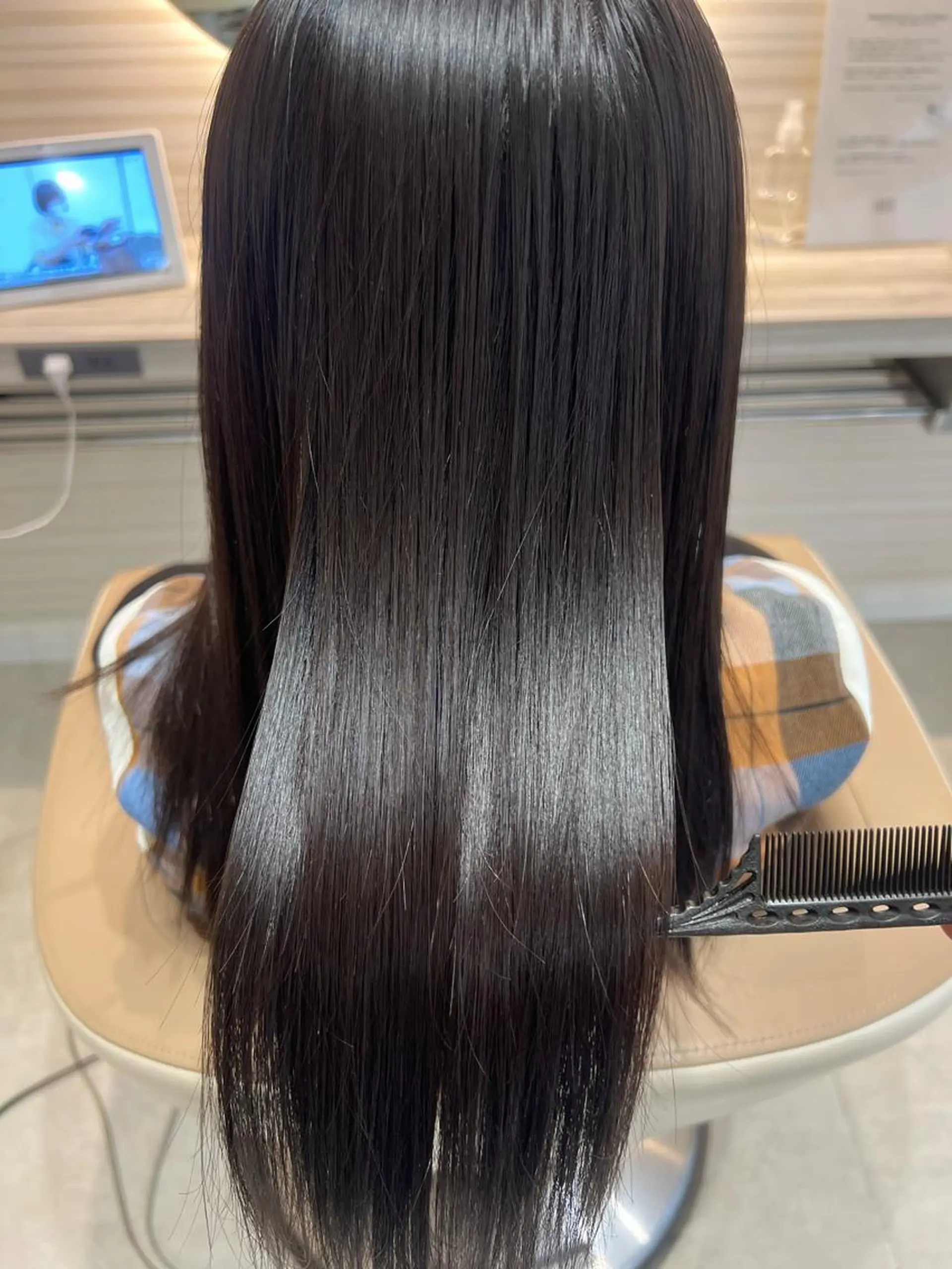 ミディアム ヘアカラー トリートメント 春日 力のヘアスタイル