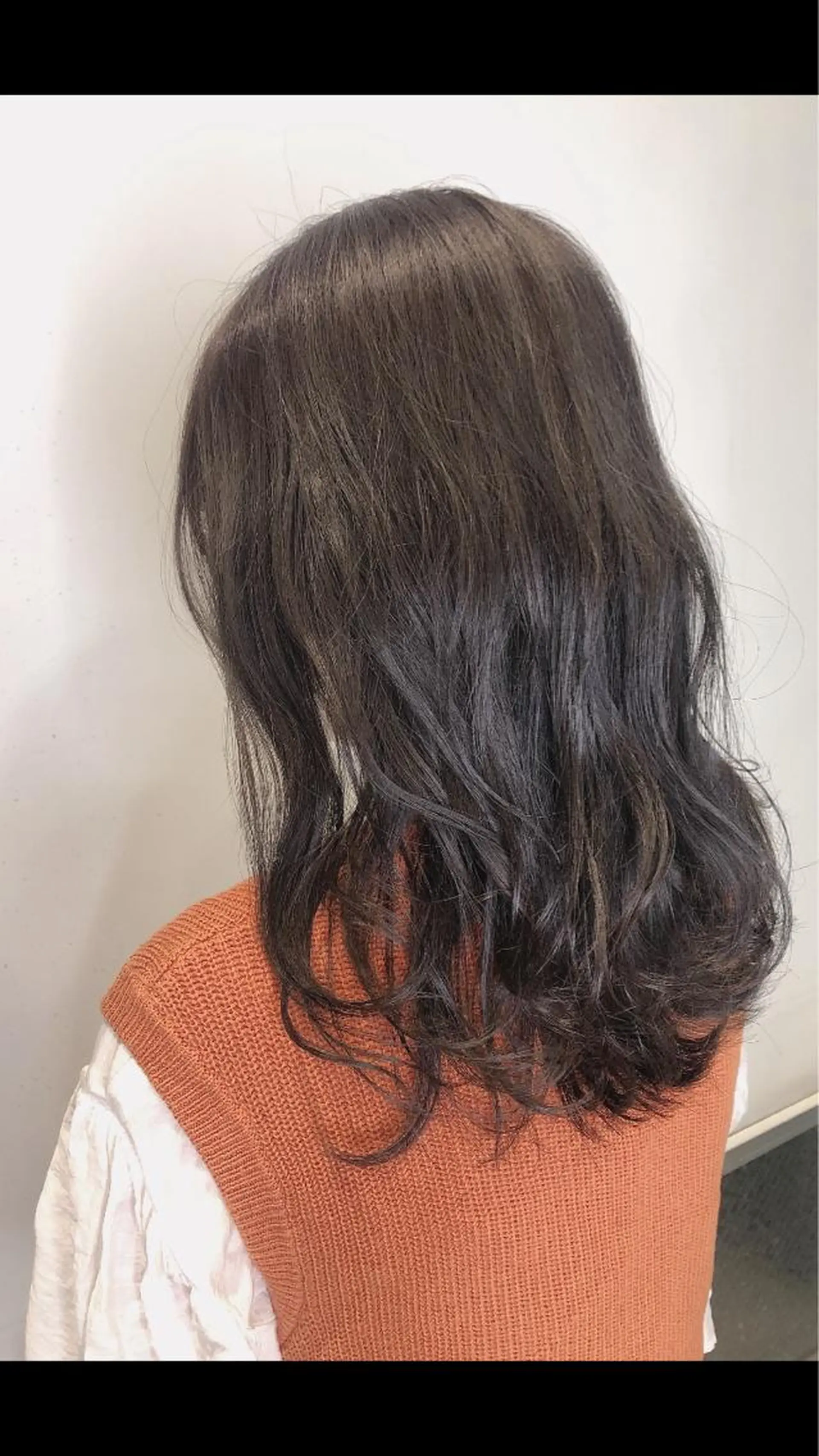 ロング カラー ブリーチ グレージュ ブリーチなしカラー EARTH志木/佐藤 氷河のヘアスタイル