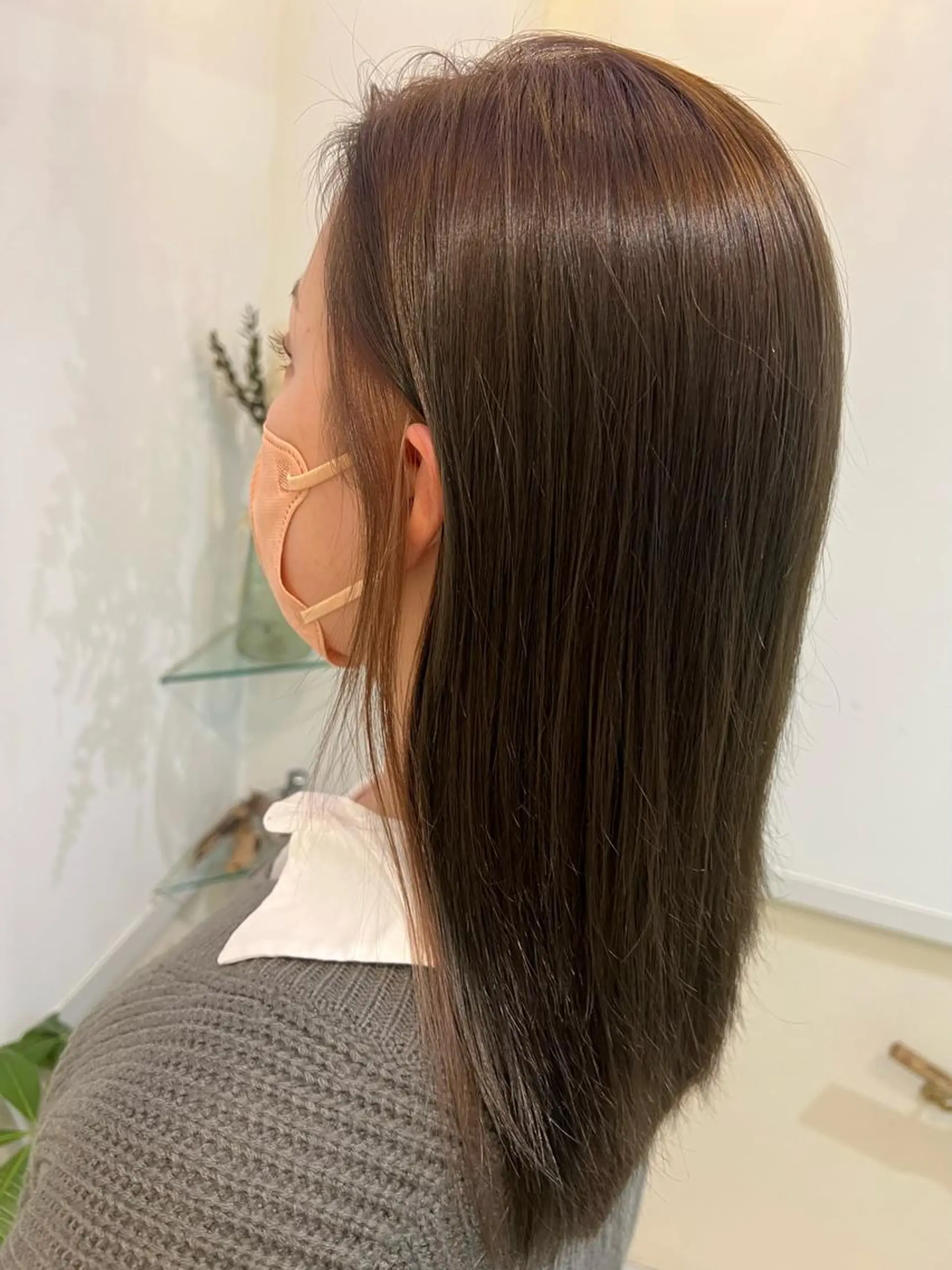 セミロング カラー ブリーチしない暖色 カラー🥀杉 優菜のヘアスタイル