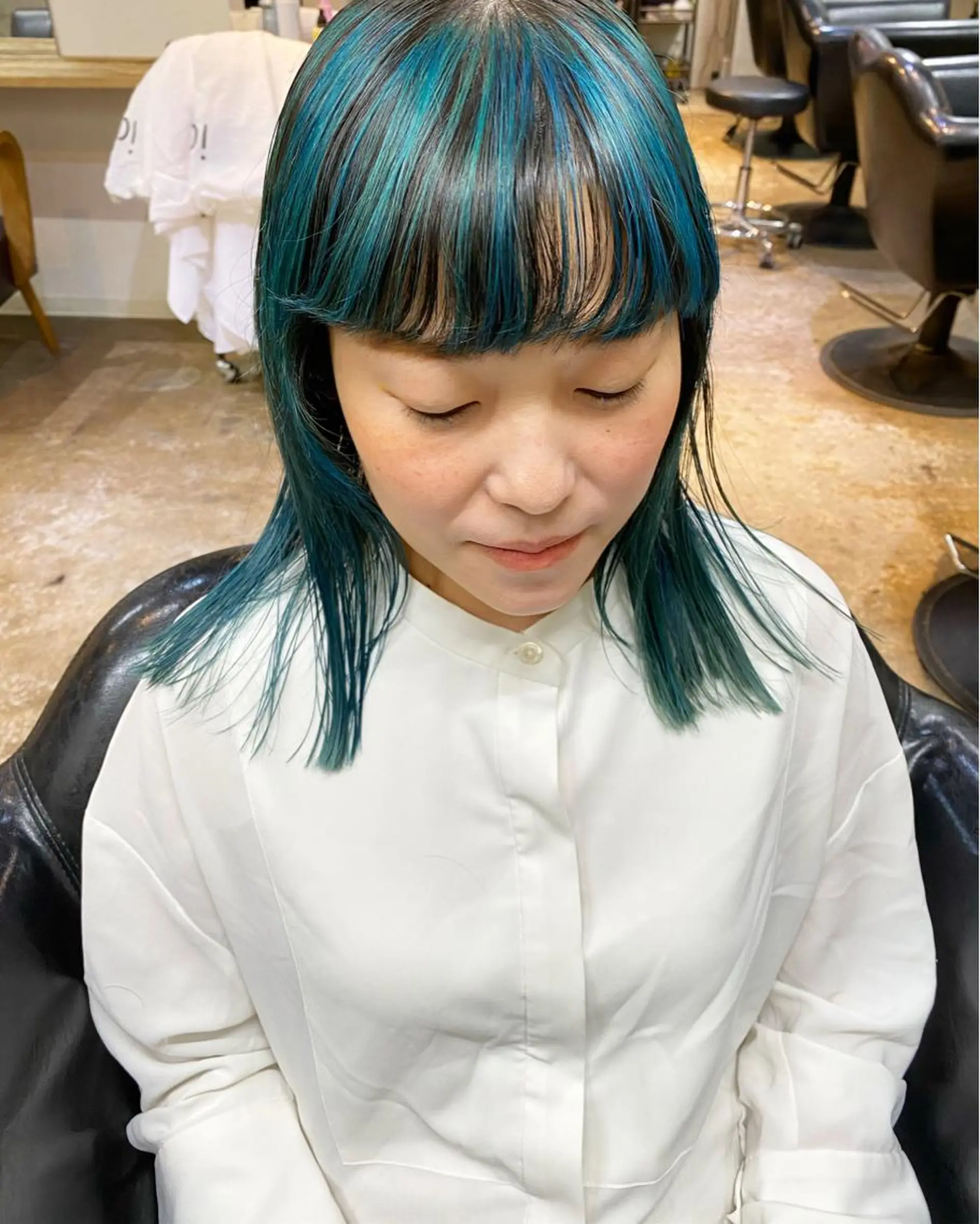 ミディアム カラー アクアカラー ブリーチ ブルーカラー ケアブリーチ デザインカラー カット ヘアカラー トリートメント 🧼柴田 健太郎🧼のヘアスタイル