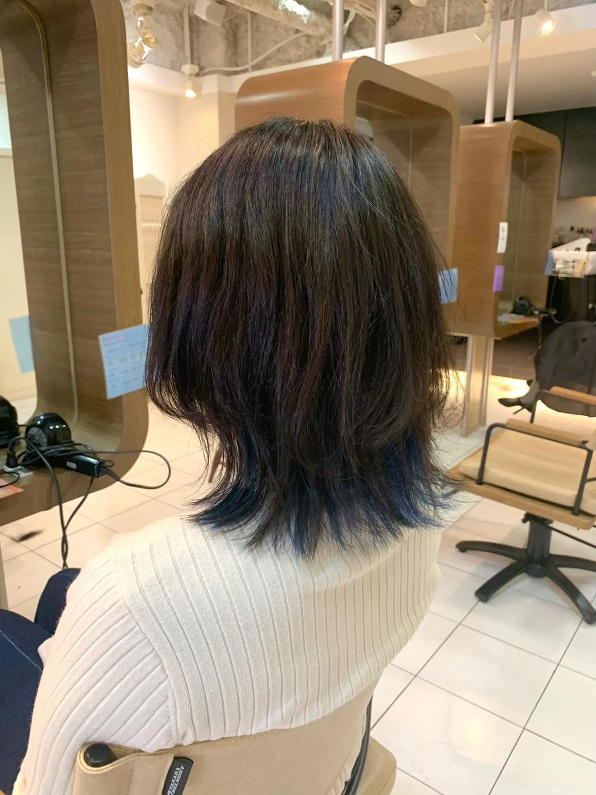 ミディアム カラー ブルーカラー レイヤーカット ウルフカット カット ヘアカラー ダブルカラー/ウルフ 上田　航平のヘアスタイル