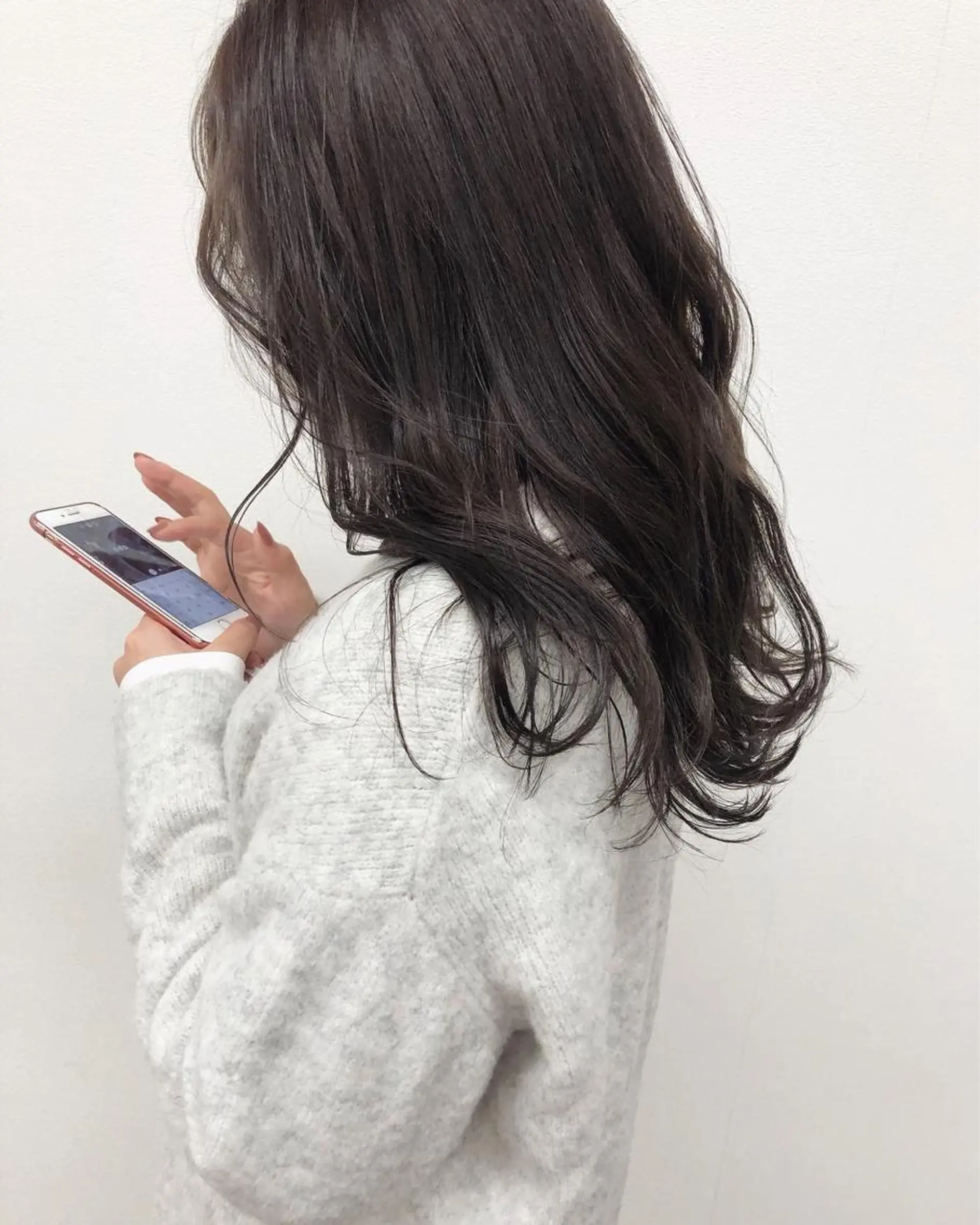 ロング カラー ヘアアレンジ アッシュ ベージュカラー トリートメント カット ヘアカラー トリートメント 酸性縮毛矯正🧴韓国 レイヤー/髪質改善のヘアスタイル