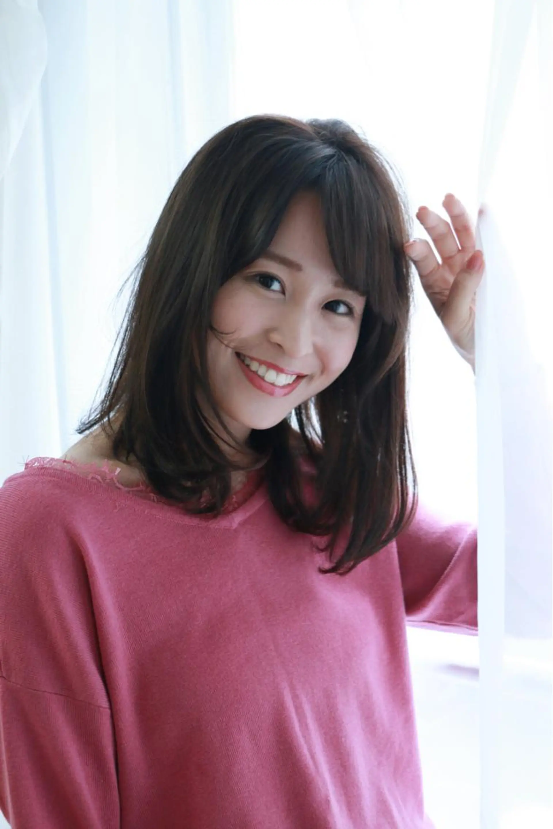 ミディアム カラー アッシュ カット 縮毛矯正 トリートメント ✂️似合わせの魔術師 石田一樹✂️のヘアスタイル