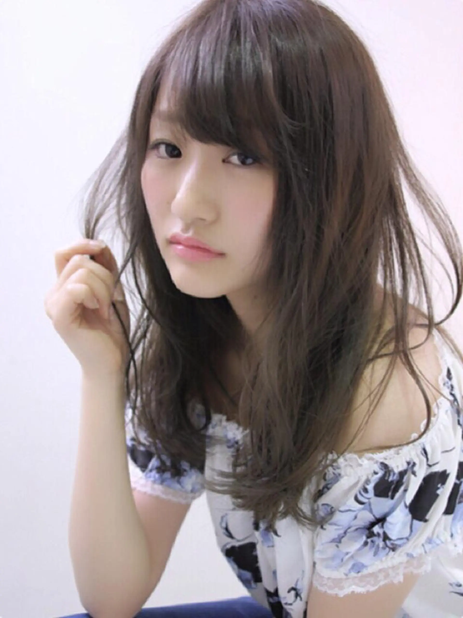 セミロング ロング カラー パーマ セミロングパーマ 黒髪 透明感カラー くせ毛 青木 茂樹⭐️ 透明感カラーのヘアスタイル