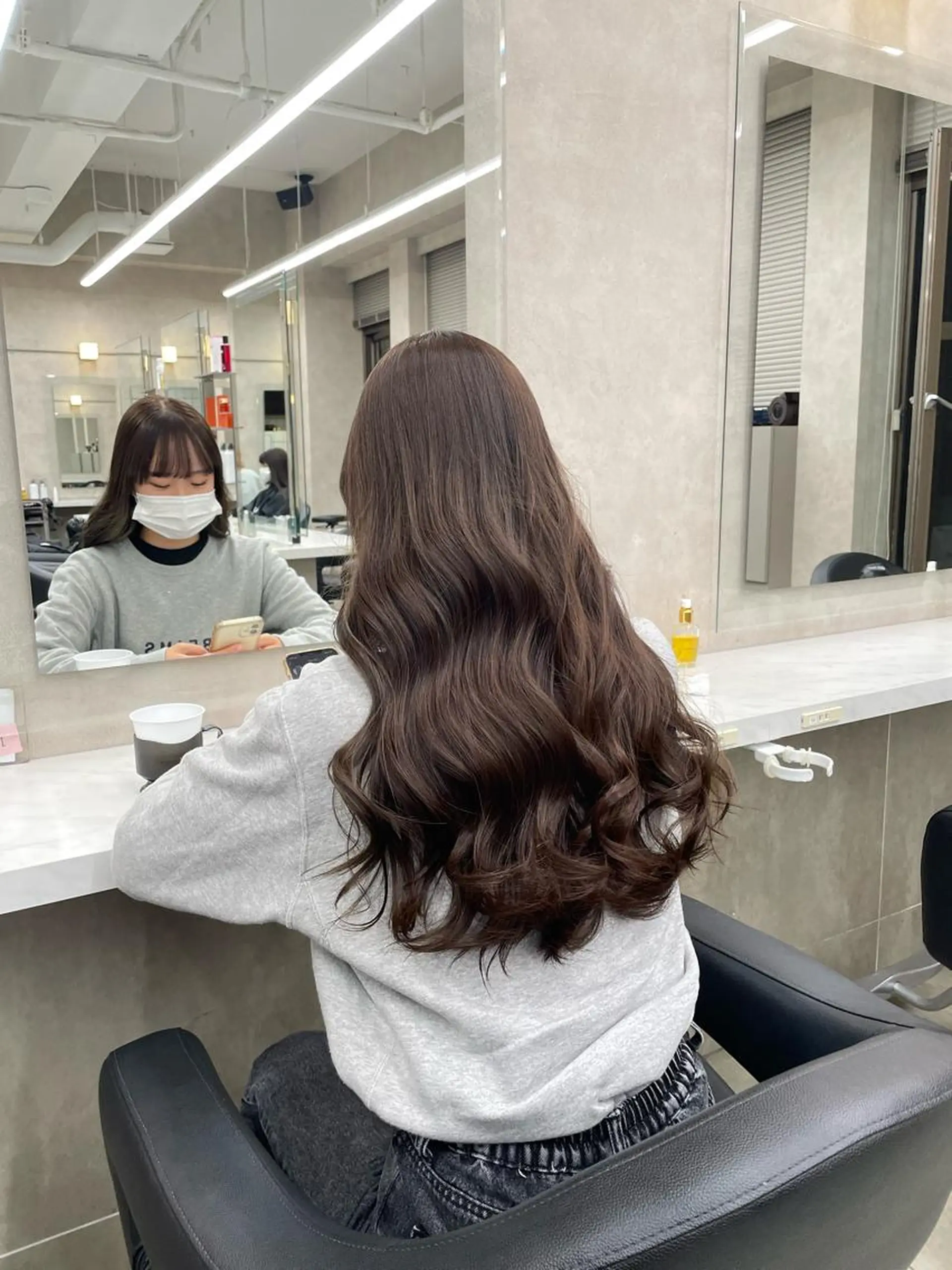 ミディアム カラー パーマ ヘアアレンジ メンズ キッズ ネイル マツエク・マツパ アイブロウ 🦋透明感グレージュ /韓国レイヤー🦋のヘアスタイル