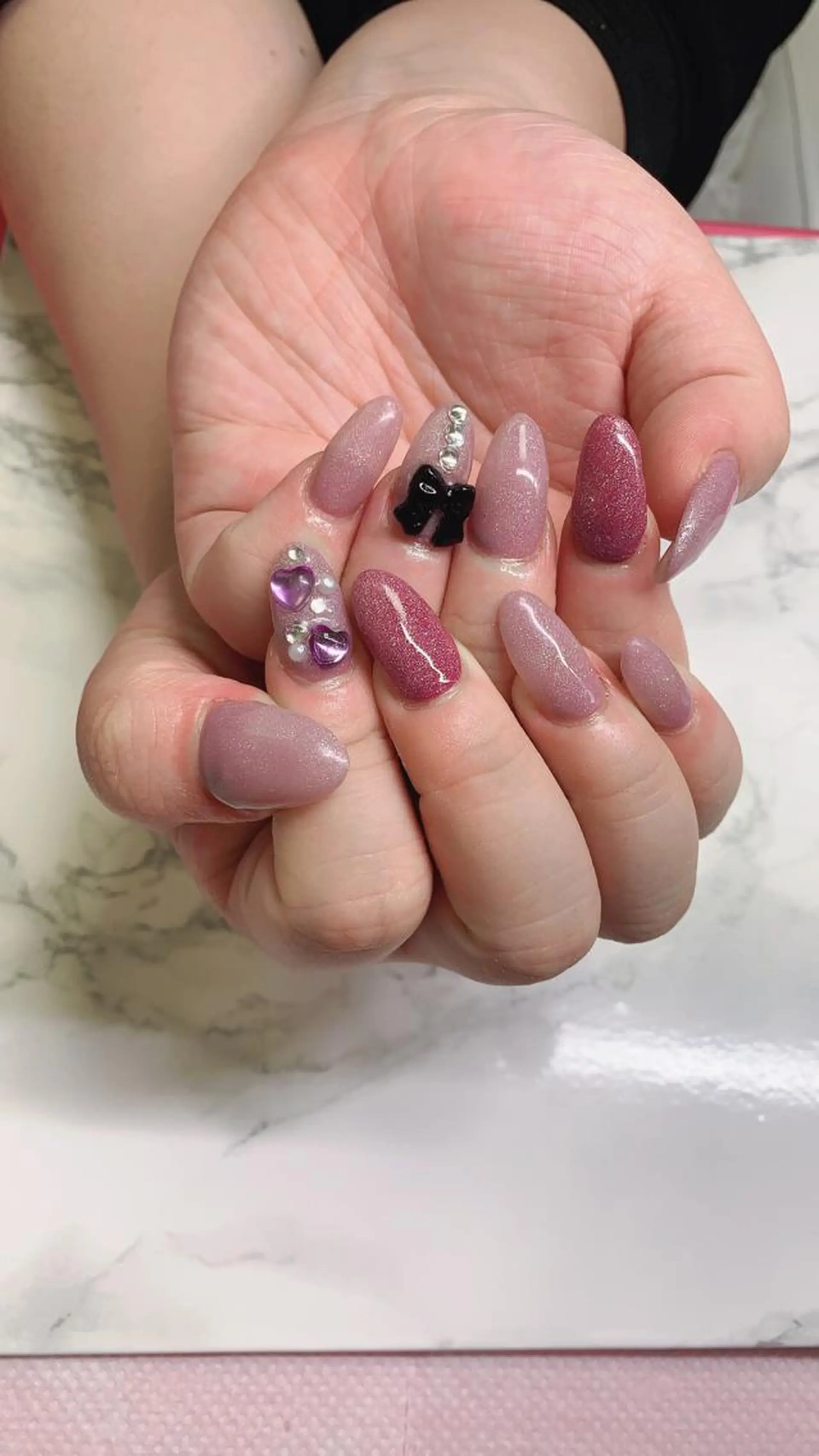 ネイル はな💎ネイル ワンホン、長さ出しのネイルデザイン