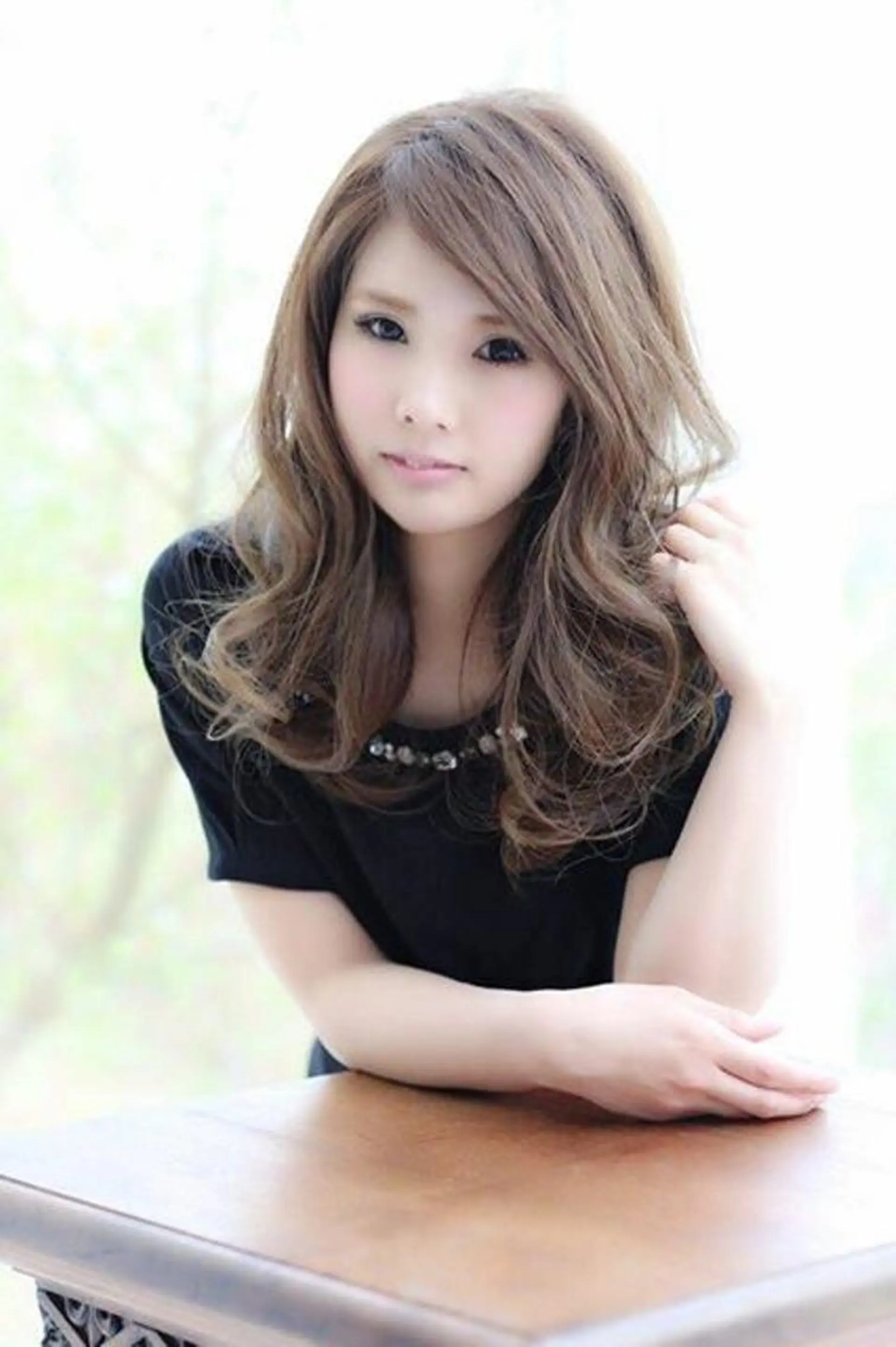 セミロング カラー 🫧美髪矯正/ 髪質改善/藤平健太のヘアスタイル